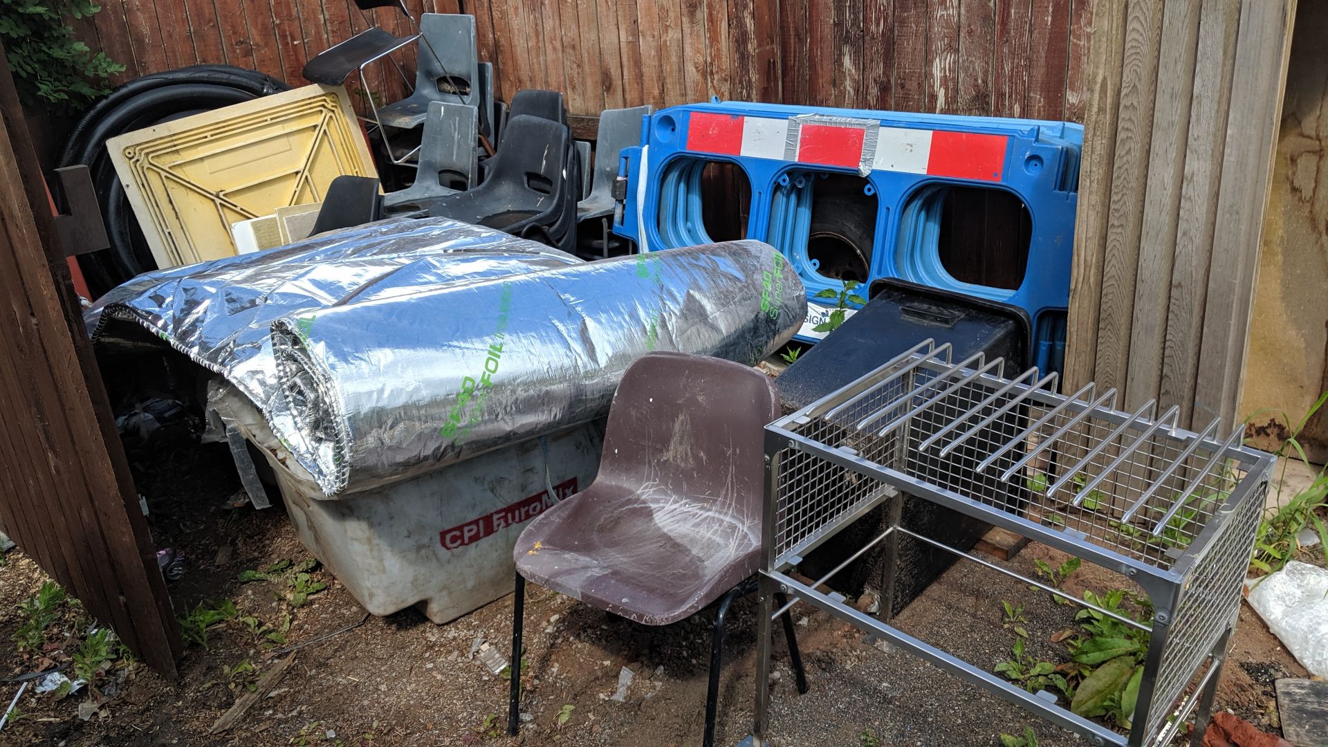 Complete contents of the yard (excluding the two dust extractors and the panels of building cladding - Image 32 of 65