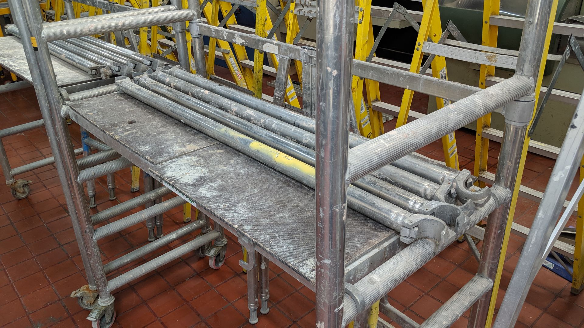 Compact mobile folding scaffold platform, comprising tower as assembled/pictured, 2 off extension - Image 7 of 7