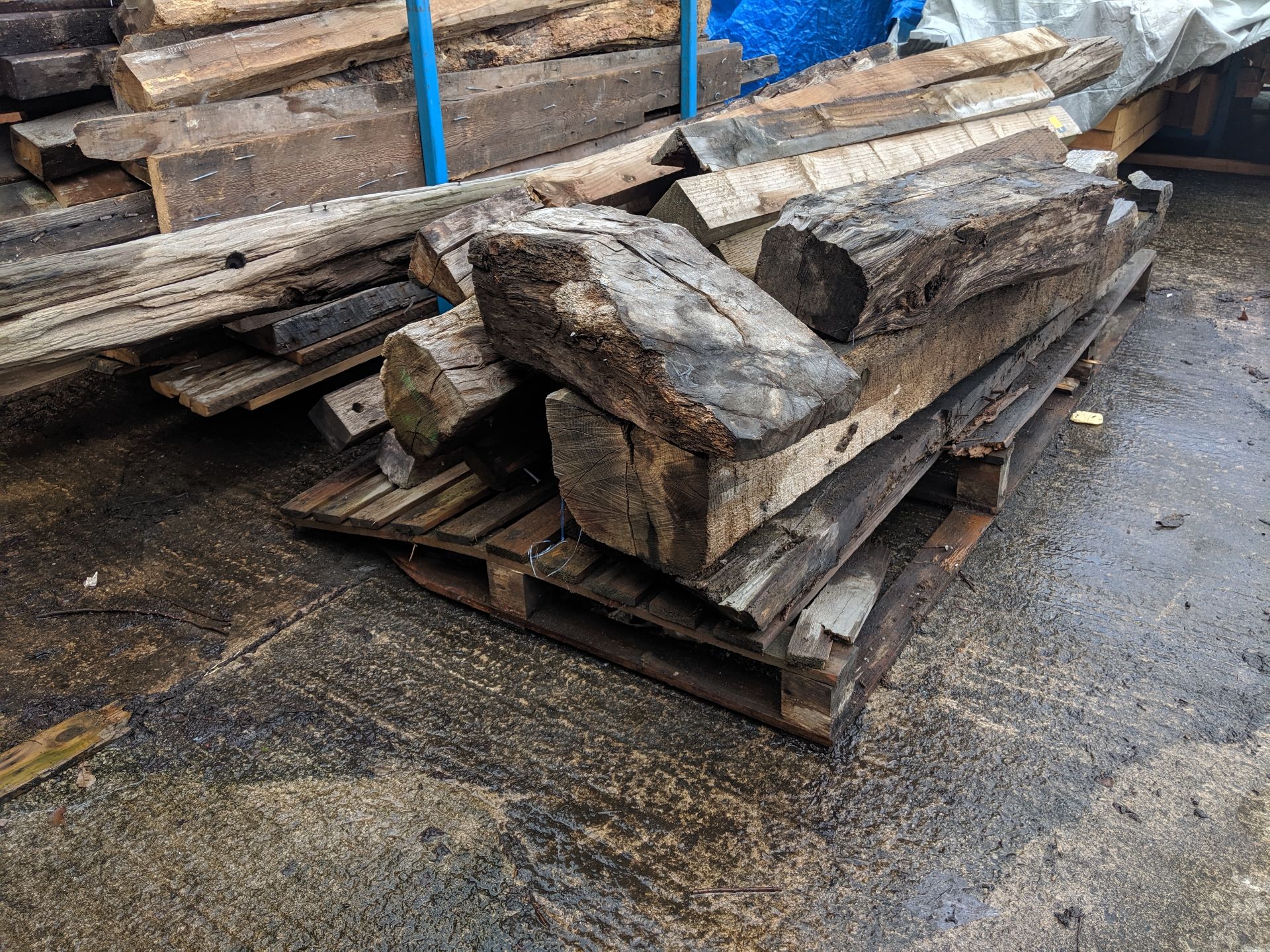 Pallet & contents of reclaimed timber IMPORTANT: Please remember goods successfully bid upon must be