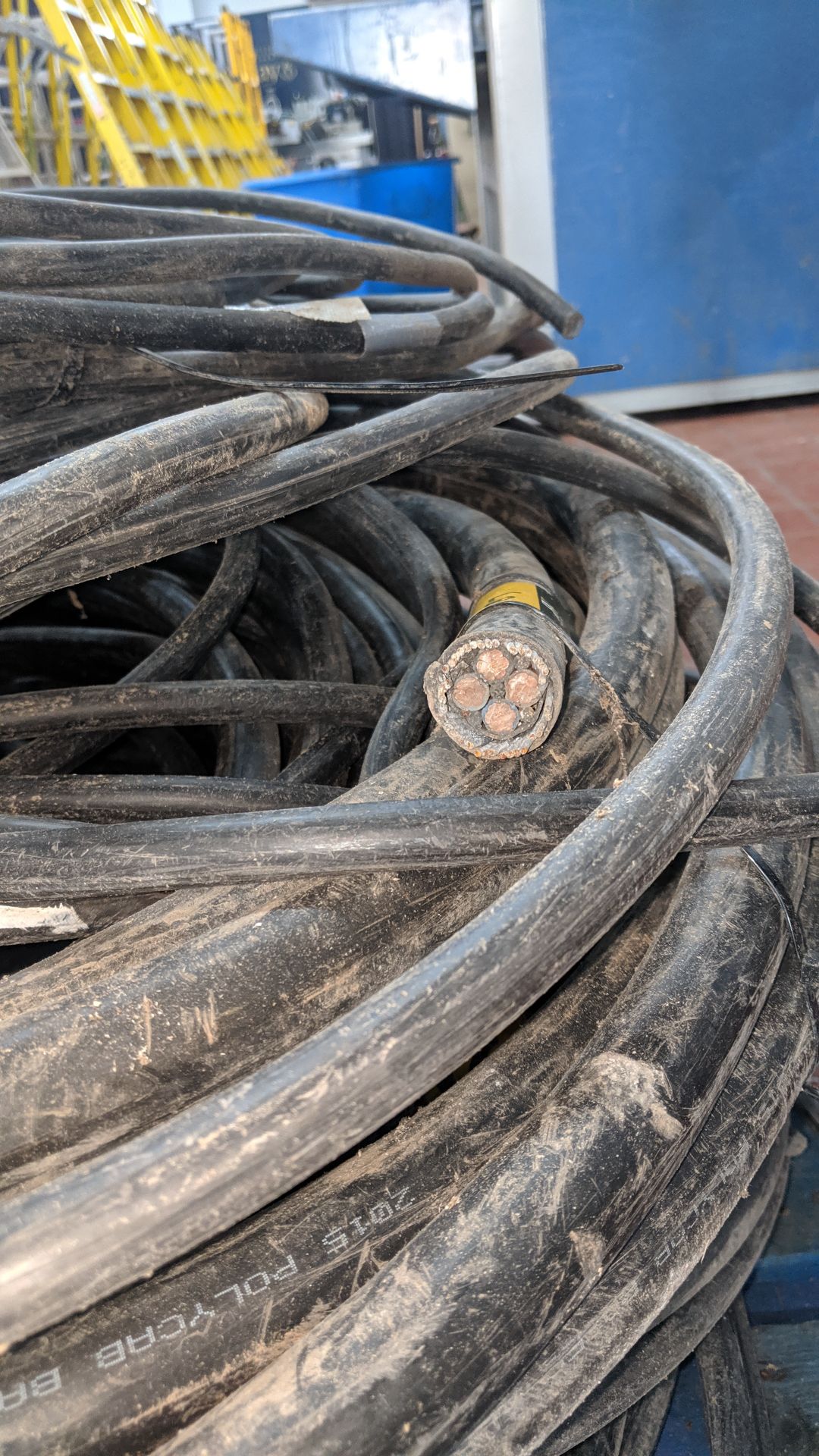 The contents of a pallet of heavy duty electrical cable - appears to be armoured IMPORTANT: Please - Image 4 of 5