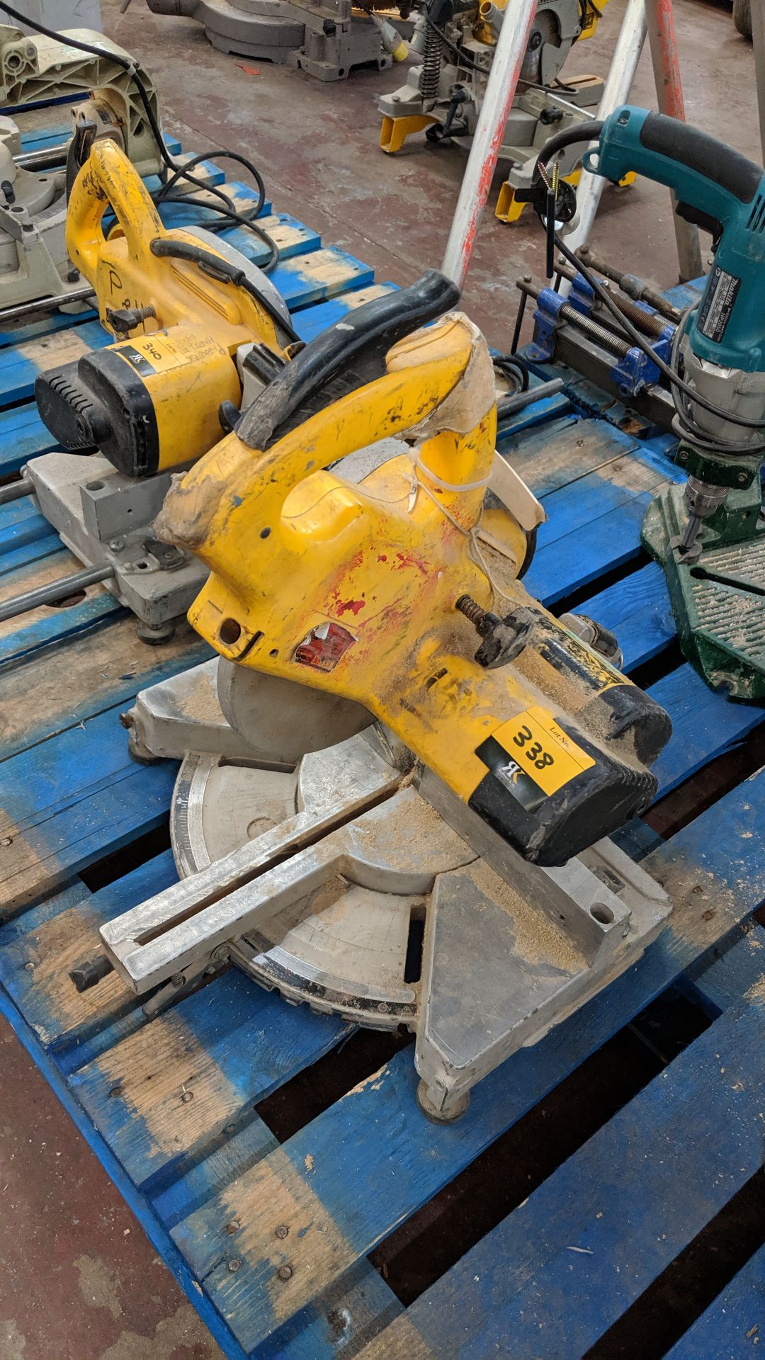 DeWalt 110V mitre saw IMPORTANT: Please remember goods successfully bid upon must be paid for and