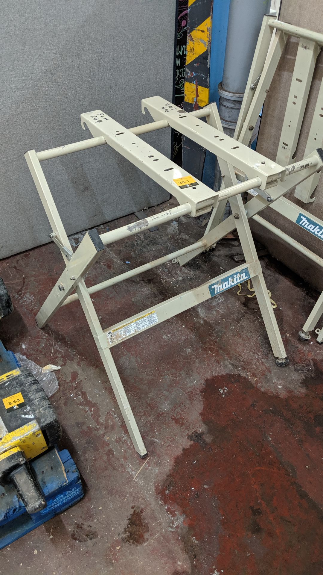 Makita mitre saw folding stand IMPORTANT: Please remember goods successfully bid upon must be paid
