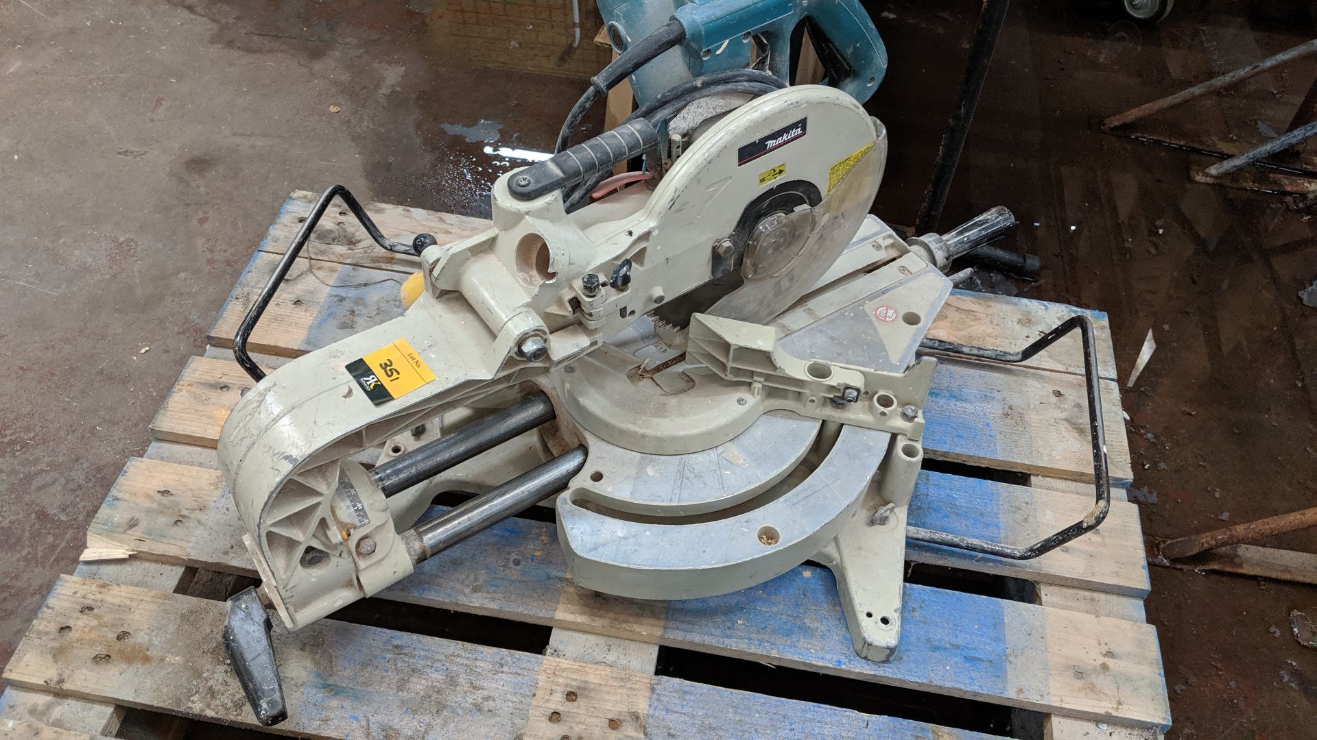 Makita 110V mitre saw model LS1013 IMPORTANT: Please remember goods successfully bid upon must be - Image 2 of 5