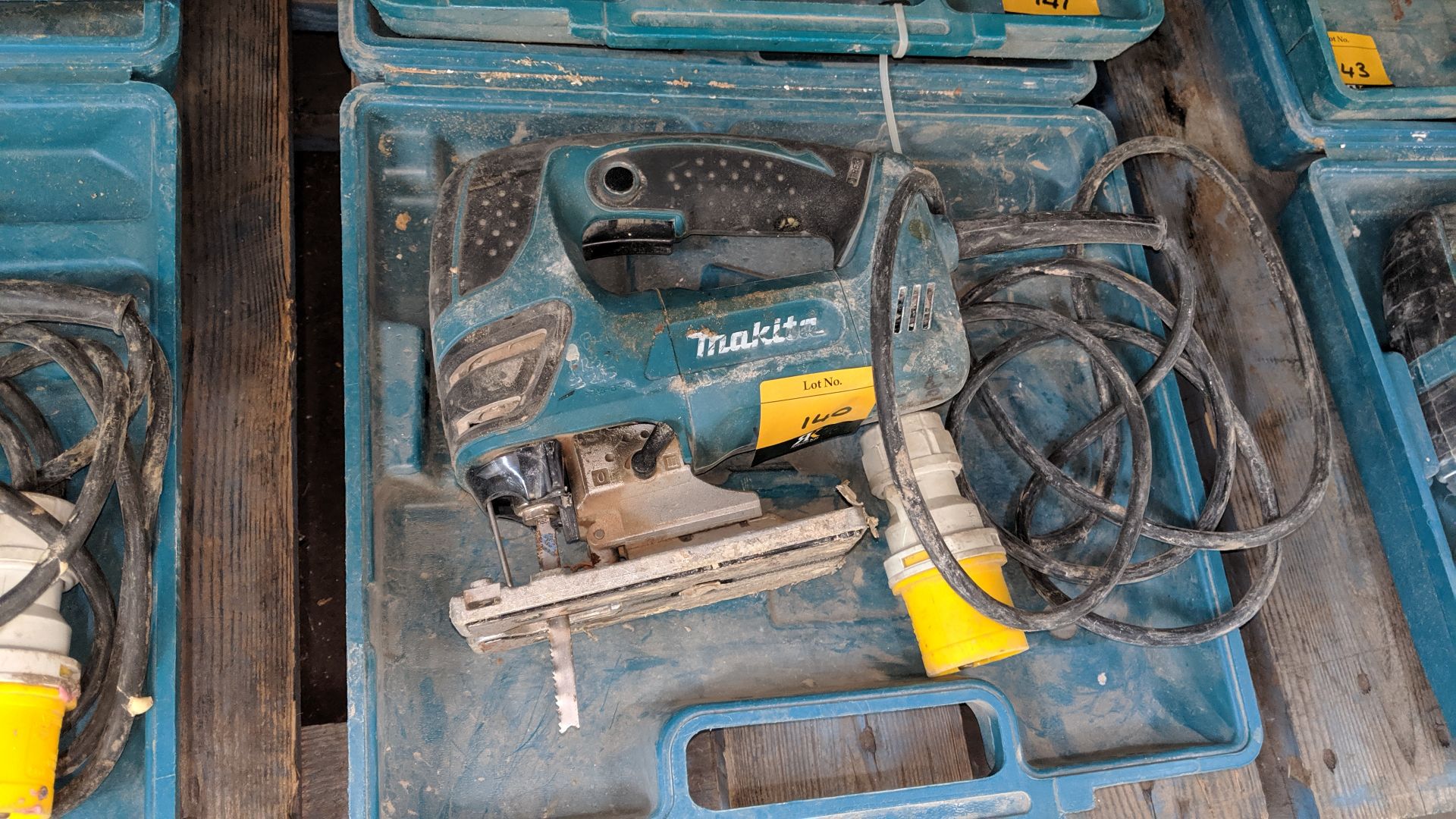 Makita 110V jigsaw in case model 4350FCT IMPORTANT: Please remember goods successfully bid upon must - Image 2 of 3