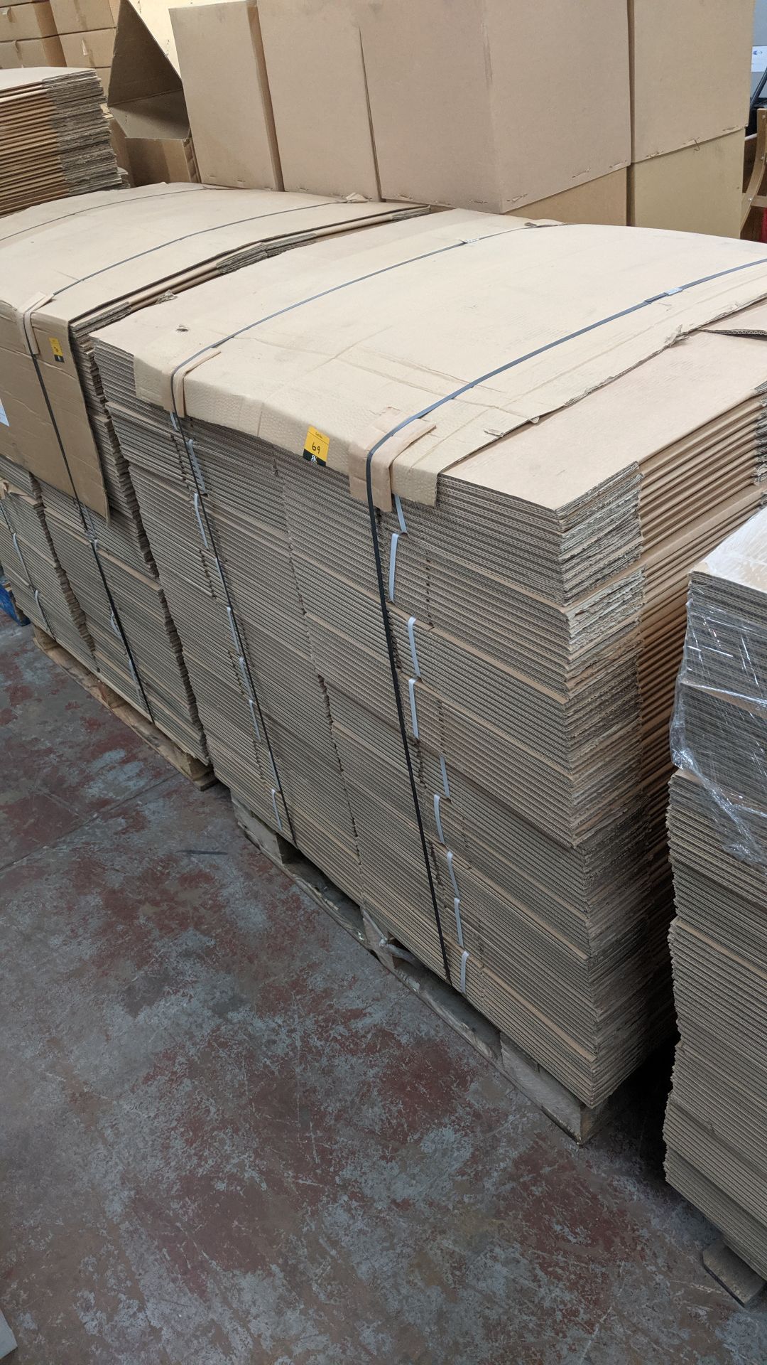 360 cardboard boxes, size 367x266x207mm - this lot consists of the contents of one pallet - pallet - Image 2 of 3