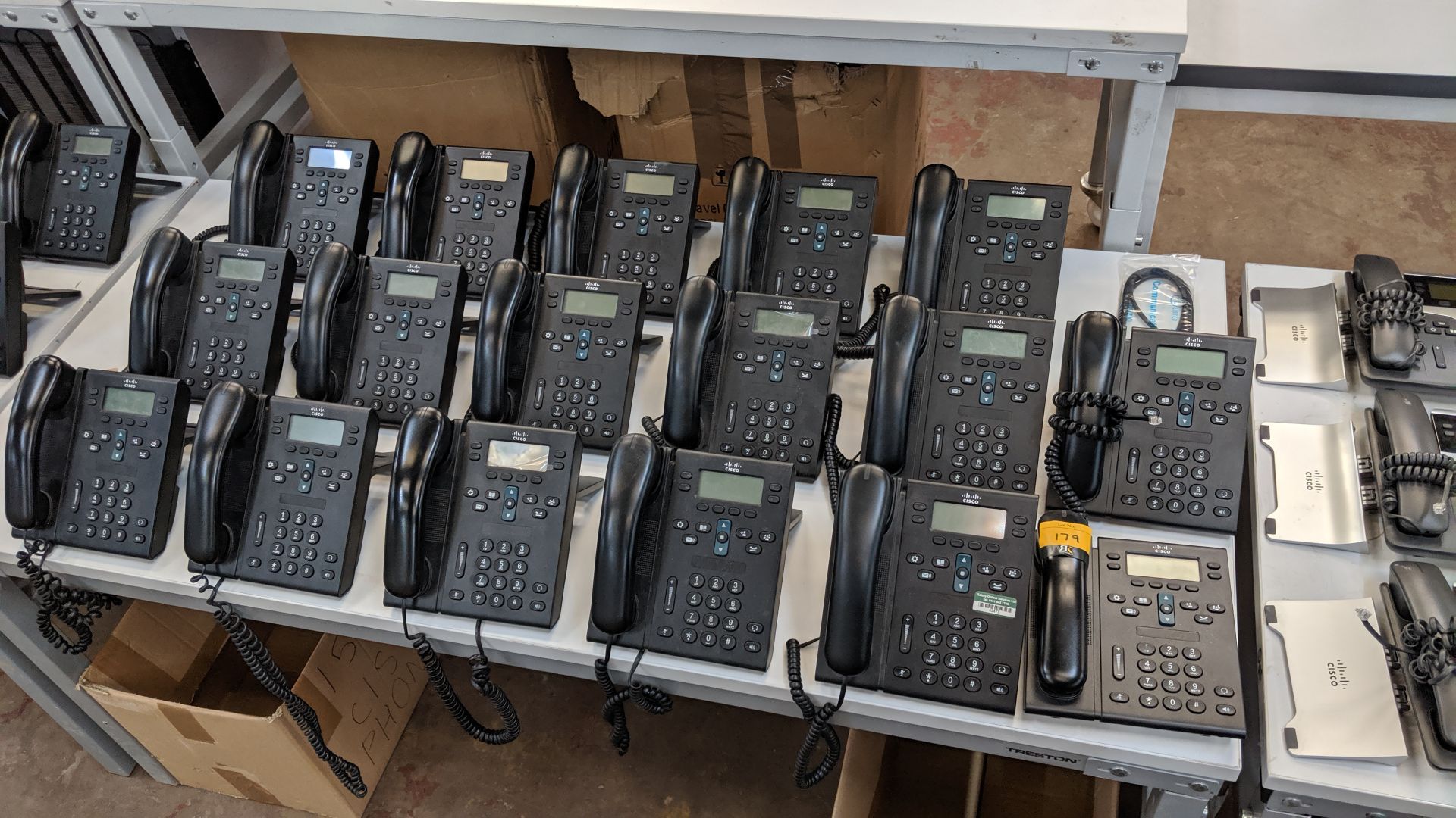 17 off Cisco model CP-6941 telephone handsets (16 of the handsets include a desk stand & one does - Image 2 of 3