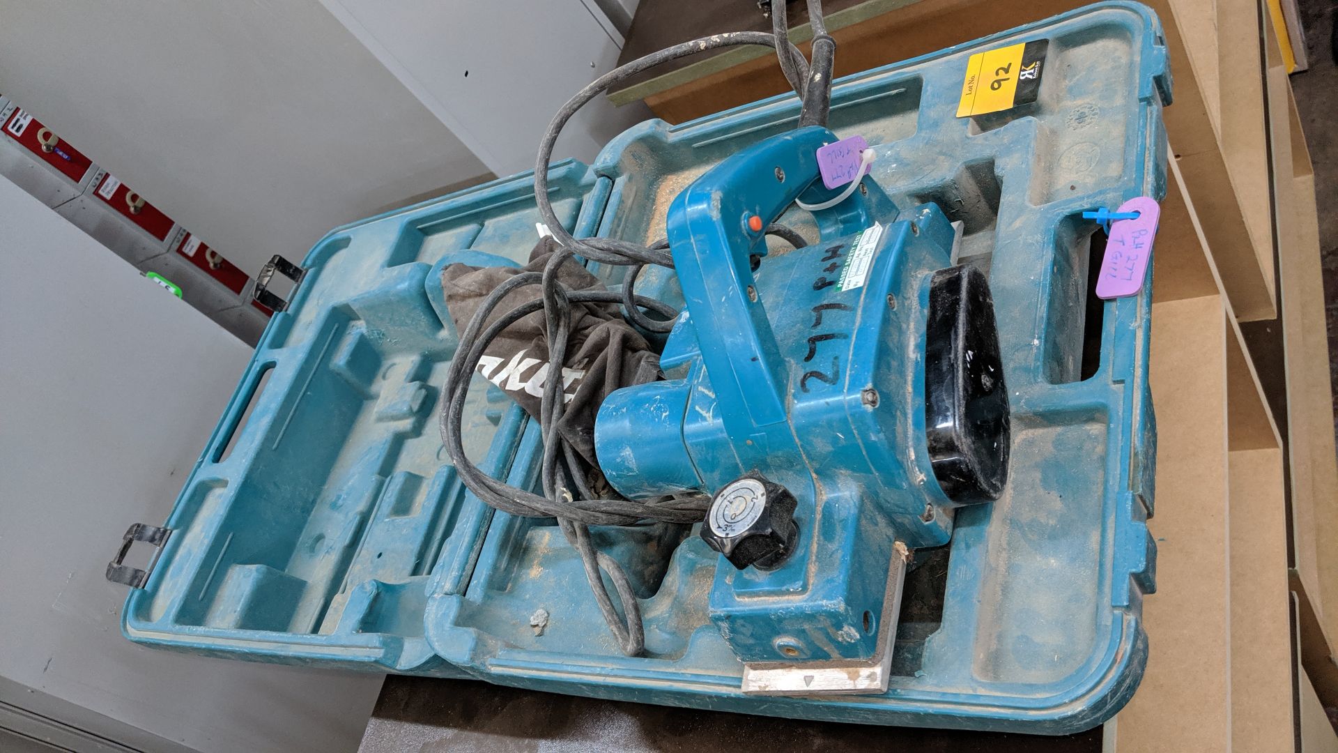 Makita 1923H 110v electric planer in case. This lot represents one of a small number of residual - Image 2 of 4