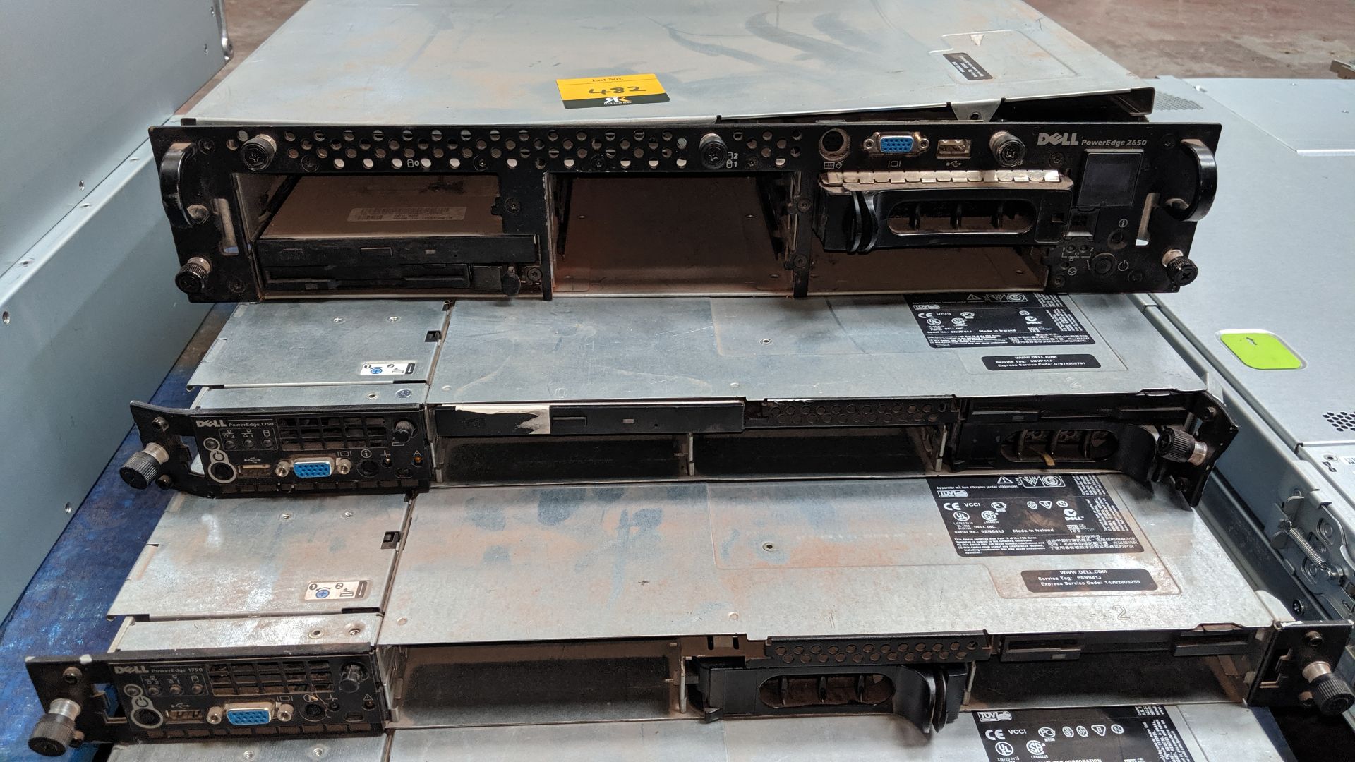 4 off assorted Dell Power Edge rack mountable servers. This is one of a large number of lots being - Image 3 of 7
