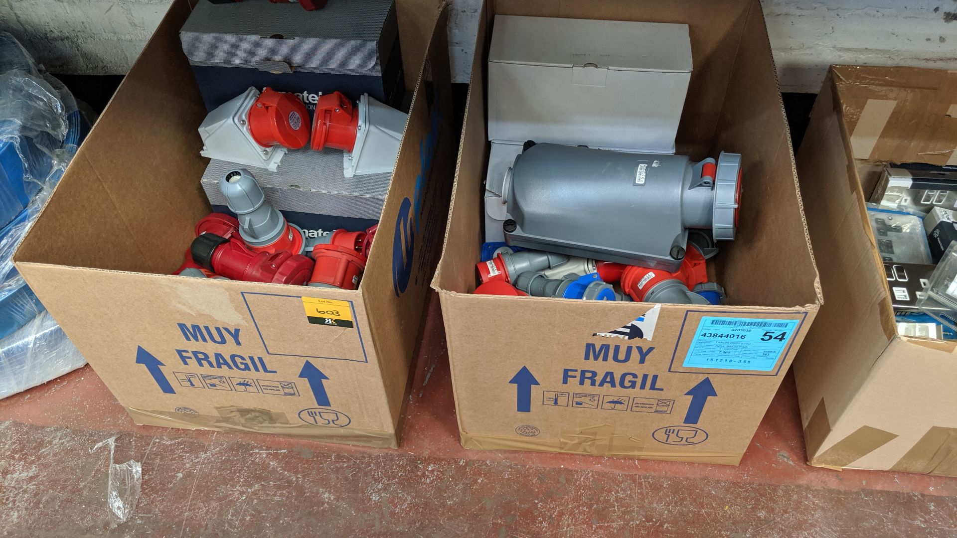2 boxes of heavy-duty sockets & connectors for use with same. This is one of a number of lots