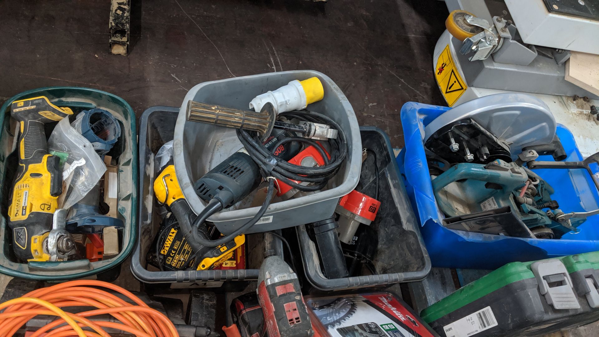 Contents of a pallet of assorted power tools. This is one of a number of lots that relate to a power - Image 5 of 8