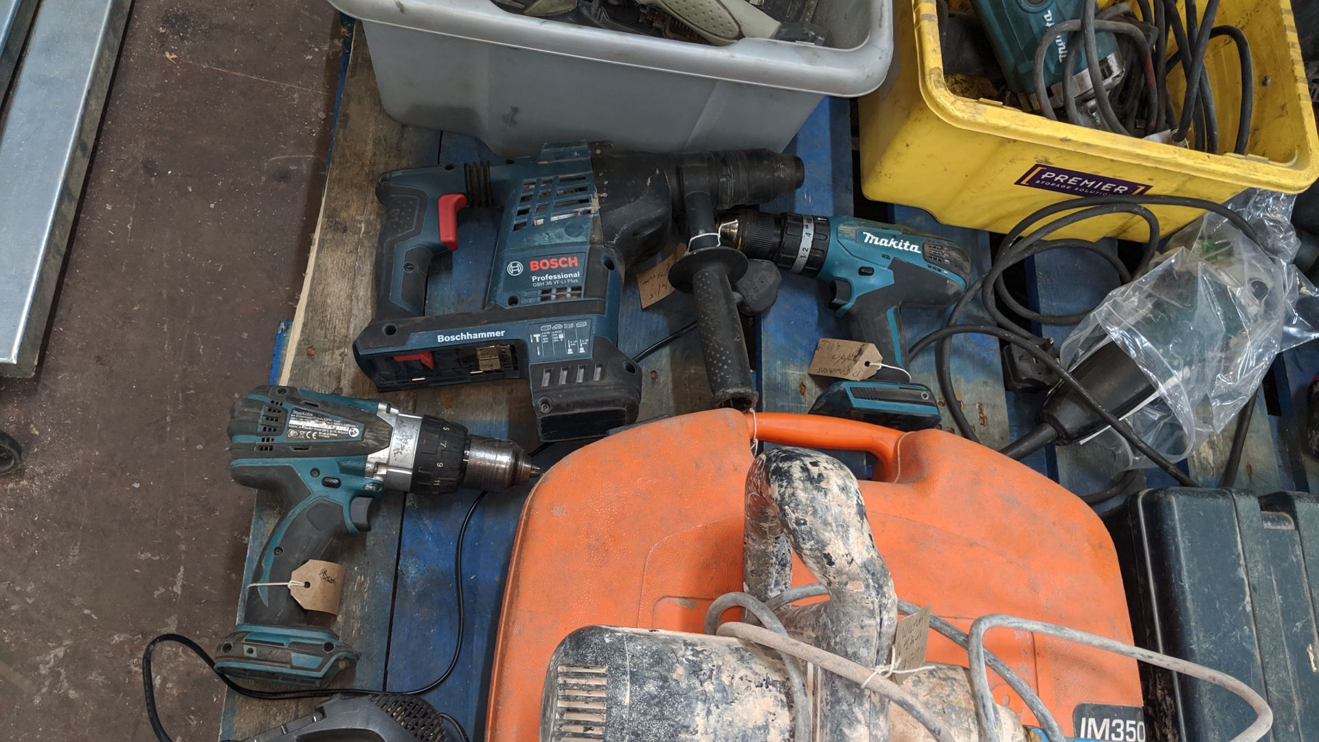 Contents of a pallet of assorted power tools. This is one of a number of lots that relate to a power - Image 4 of 7