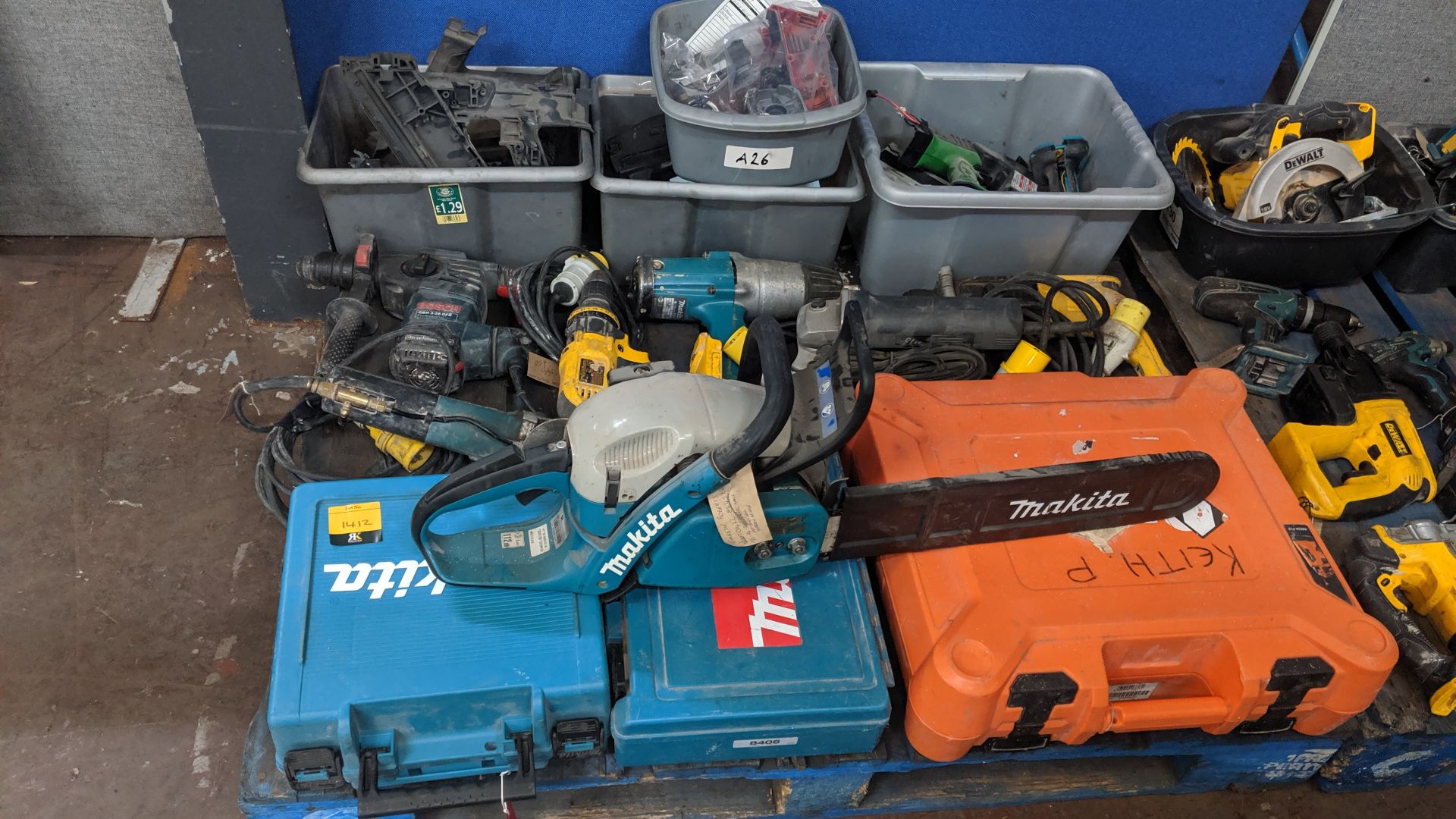 Contents of a pallet of assorted power tools. This is one of a number of lots that relate to a power - Image 2 of 10