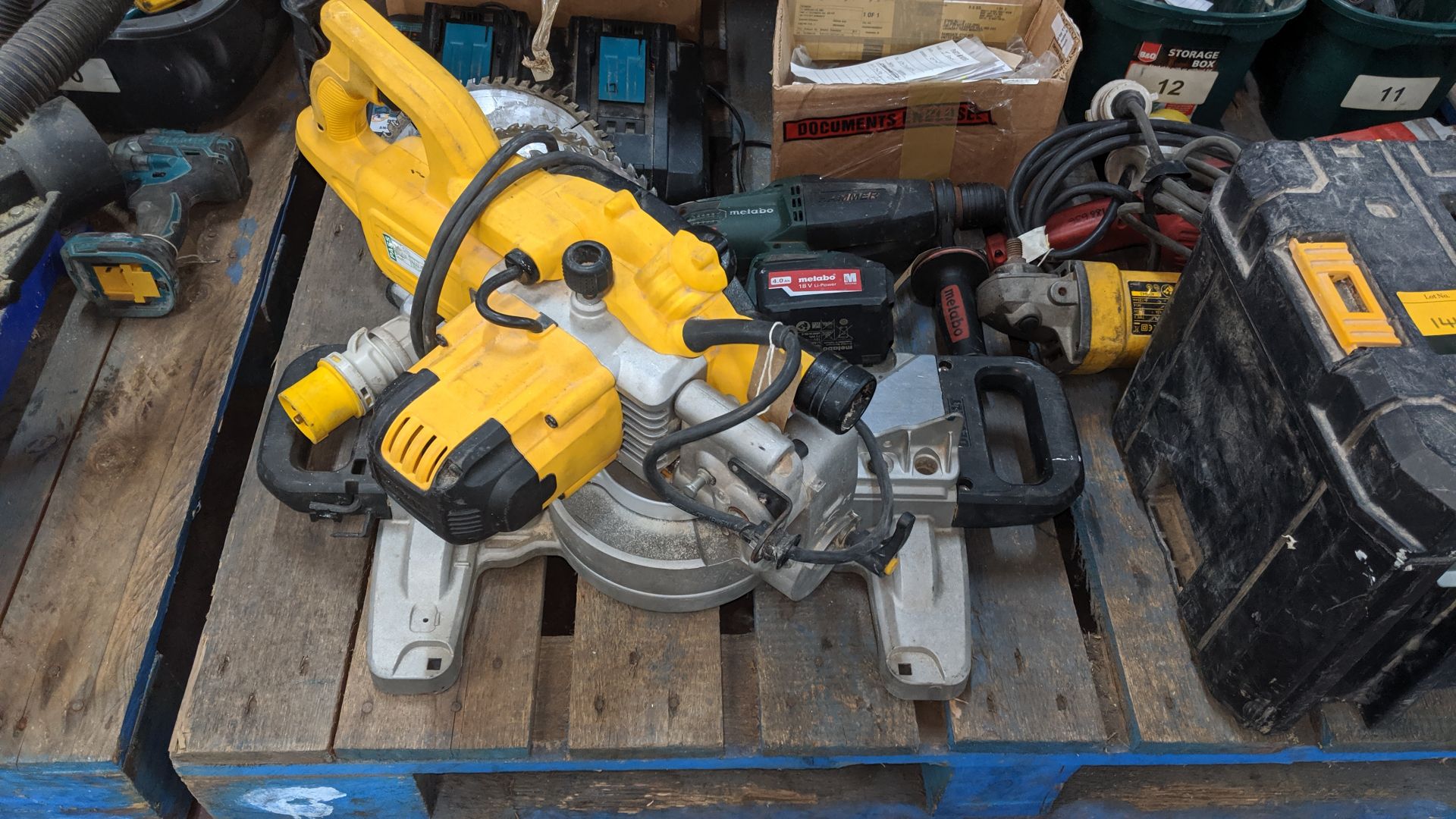 Contents of a pallet of assorted power tools. This is one of a number of lots that relate to a power - Image 3 of 8