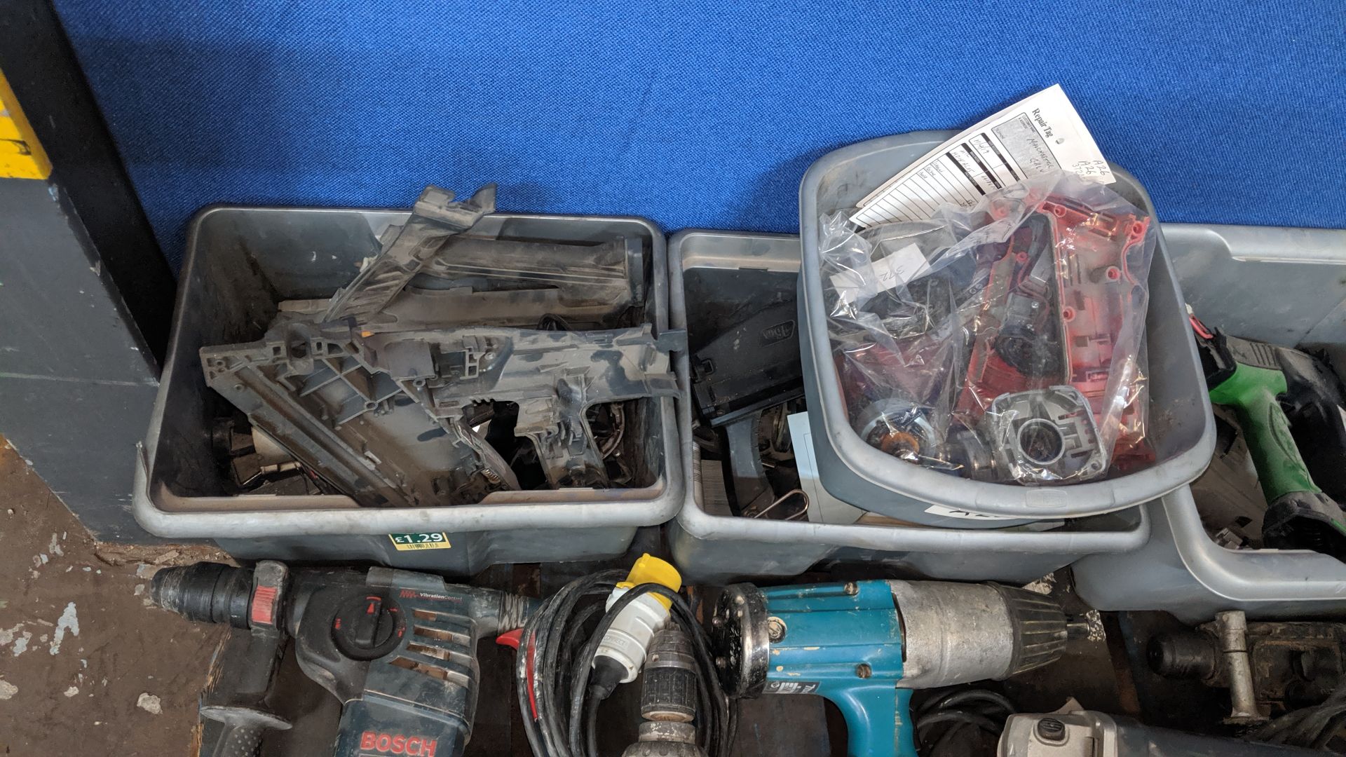 Contents of a pallet of assorted power tools. This is one of a number of lots that relate to a power - Image 7 of 10