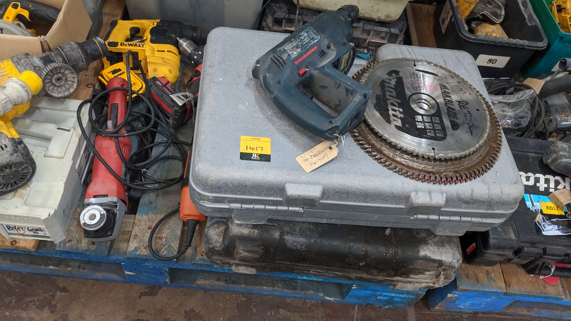 Contents of a pallet of assorted power tools. This is one of a number of lots that relate to a power - Image 6 of 9