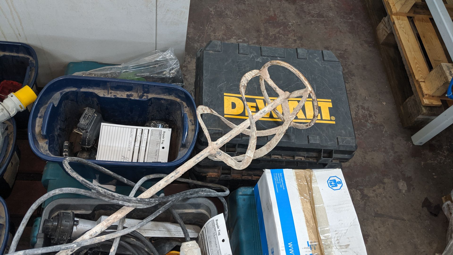 Contents of a pallet of assorted power tools. This is one of a number of lots that relate to a power - Image 8 of 8