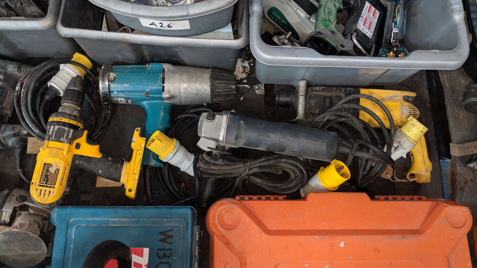 Contents of a pallet of assorted power tools. This is one of a number of lots that relate to a power - Image 9 of 10