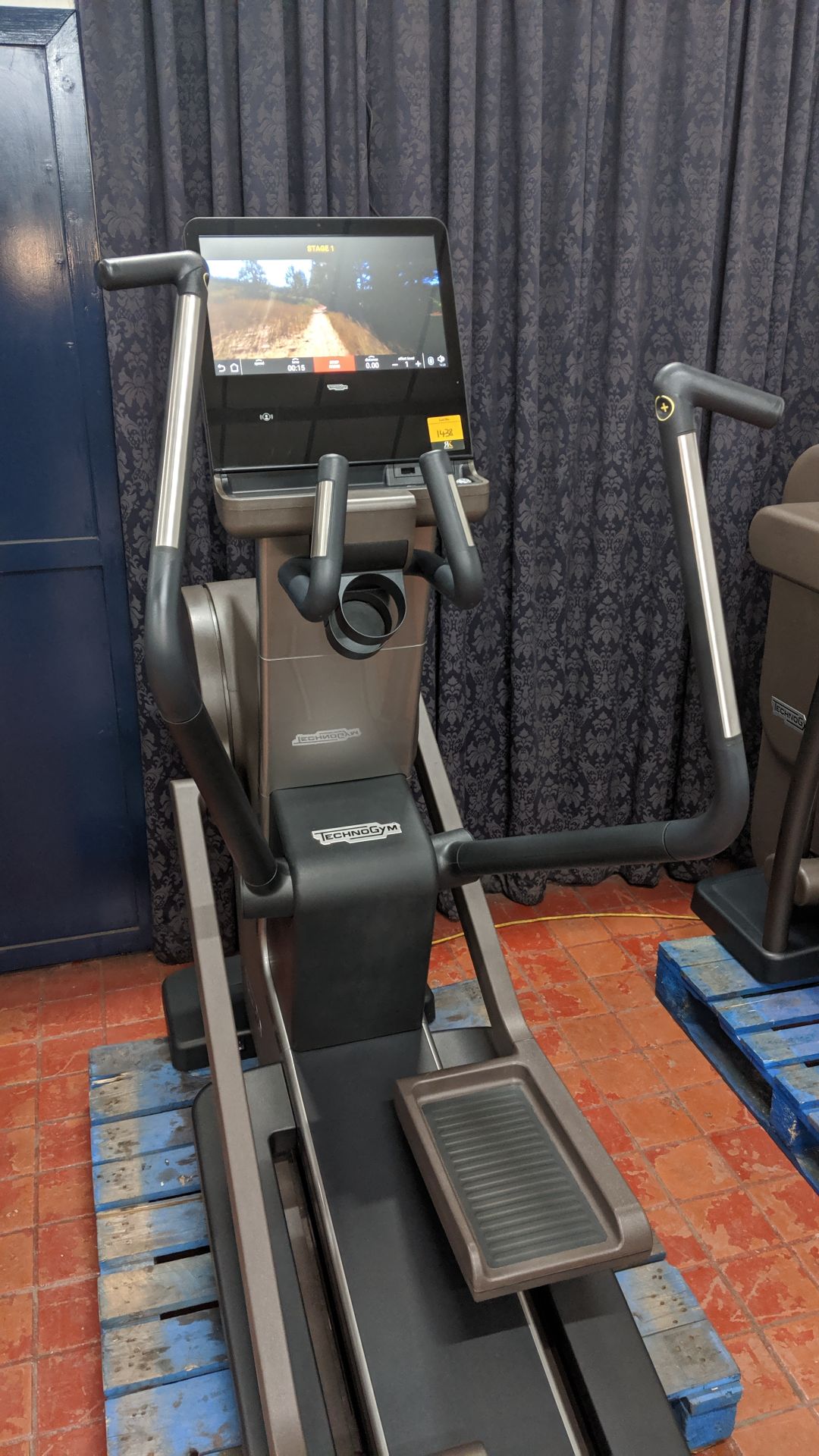 Technogym Synchro Artis cross trainer Purchased new in 2016 - refurbished/recommissioned by