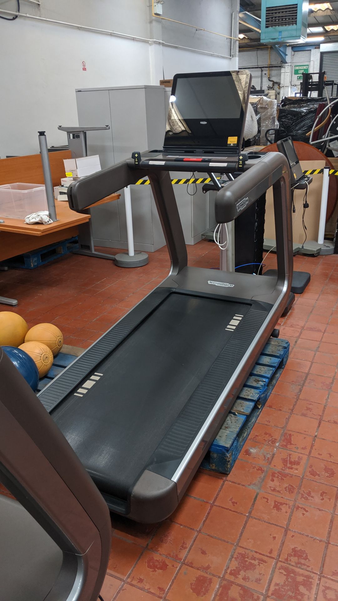 Technogym Artis treadmill Purchased new in 2016 - refurbished/recommissioned by Technogym - please - Image 2 of 16