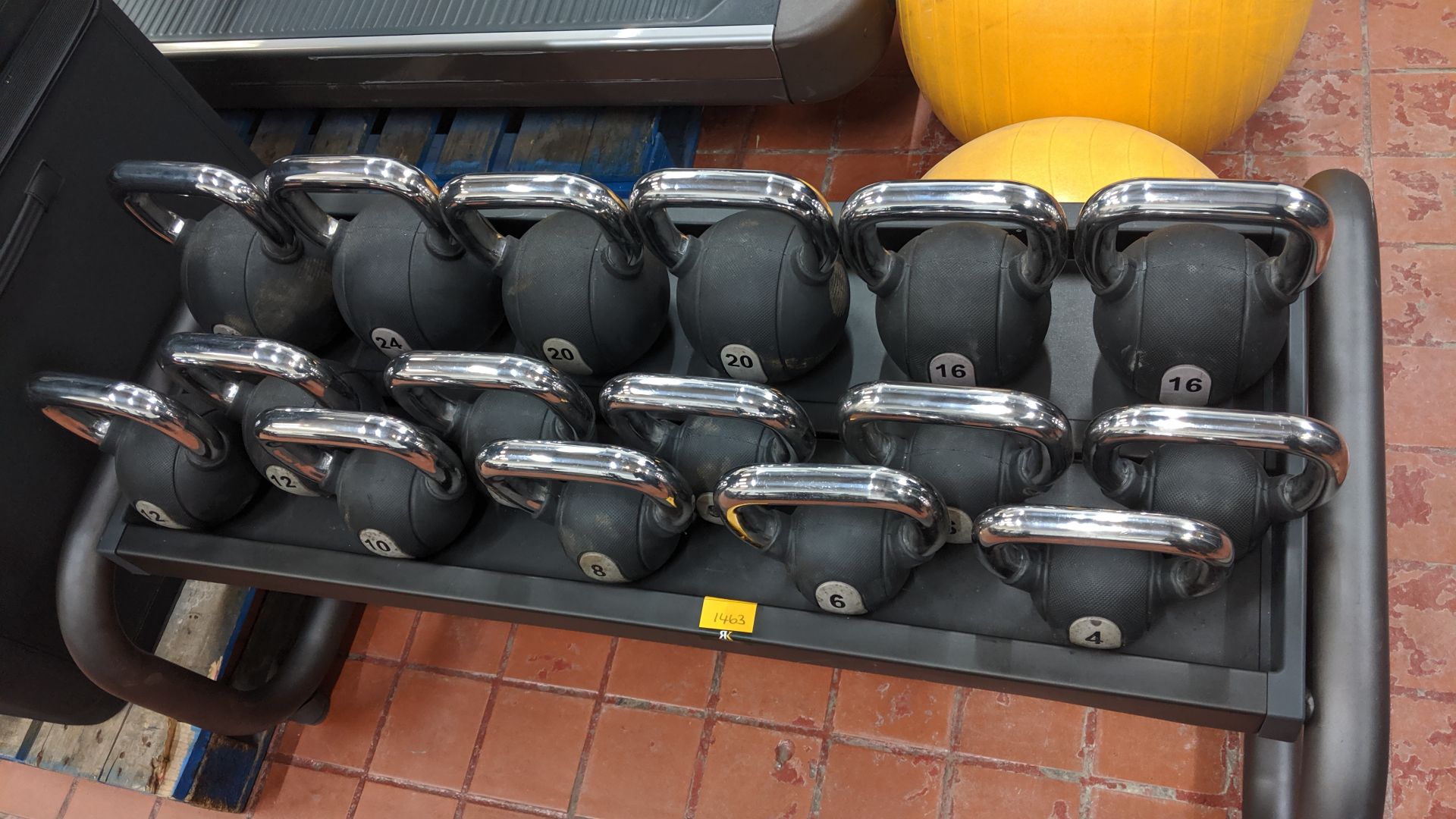 Quantity of Technogym kettlebells and heavy-duty stand for use with same - there are 8 pairs of - Image 5 of 6