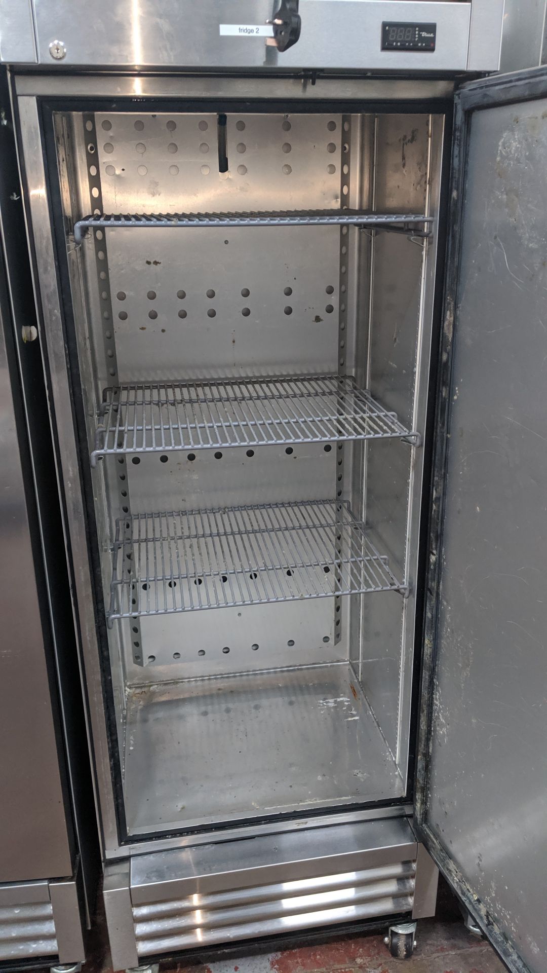 2018 True Refrigeration model T19E stainless steel mobile upright fridge. Cost price ï¿½1,150 plus - Image 3 of 4