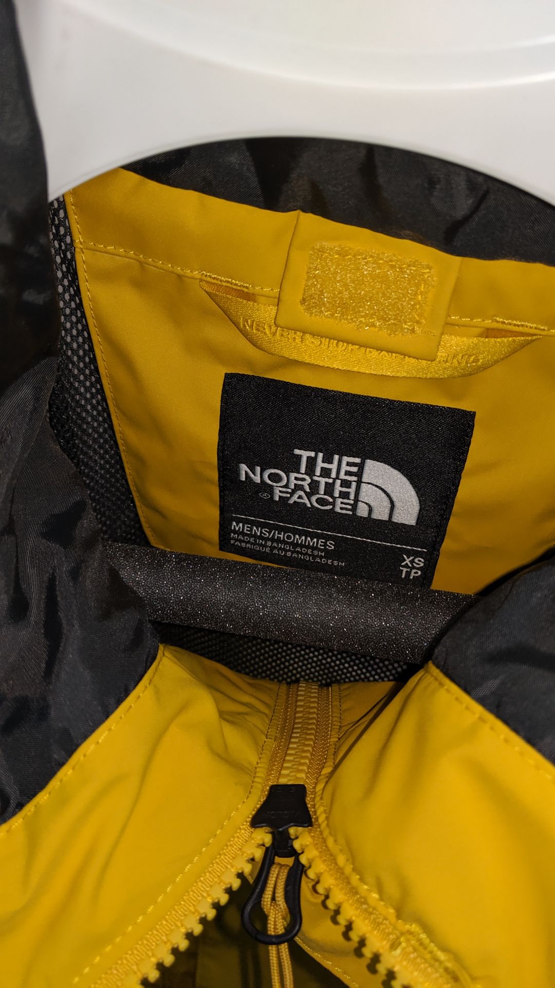 5 off assorted North Face zip up jackets. This is one of a number of lots being sold on behalf of - Image 11 of 13