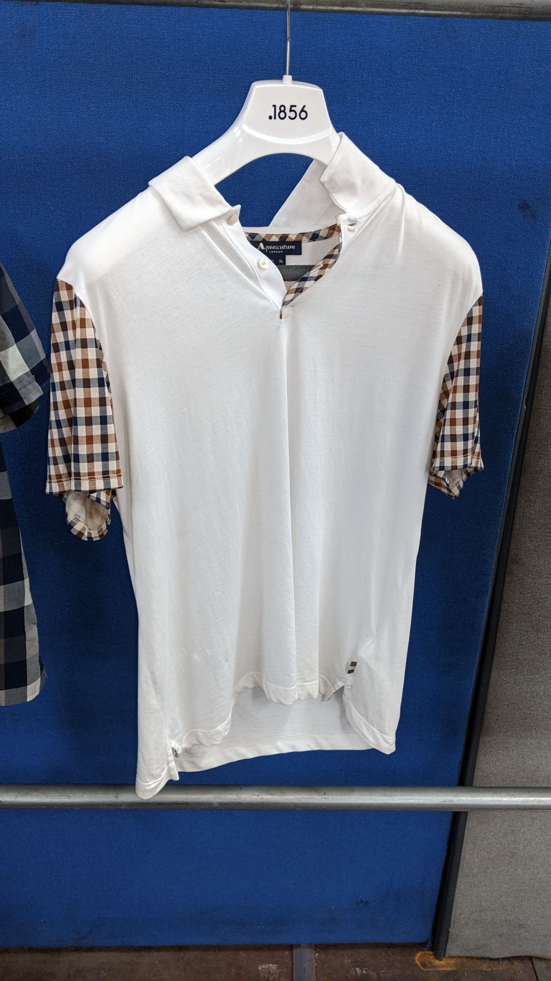 3 off Aquascutum short sleeve shirts & polo shirts. This is one of a number of lots being sold on - Image 5 of 7