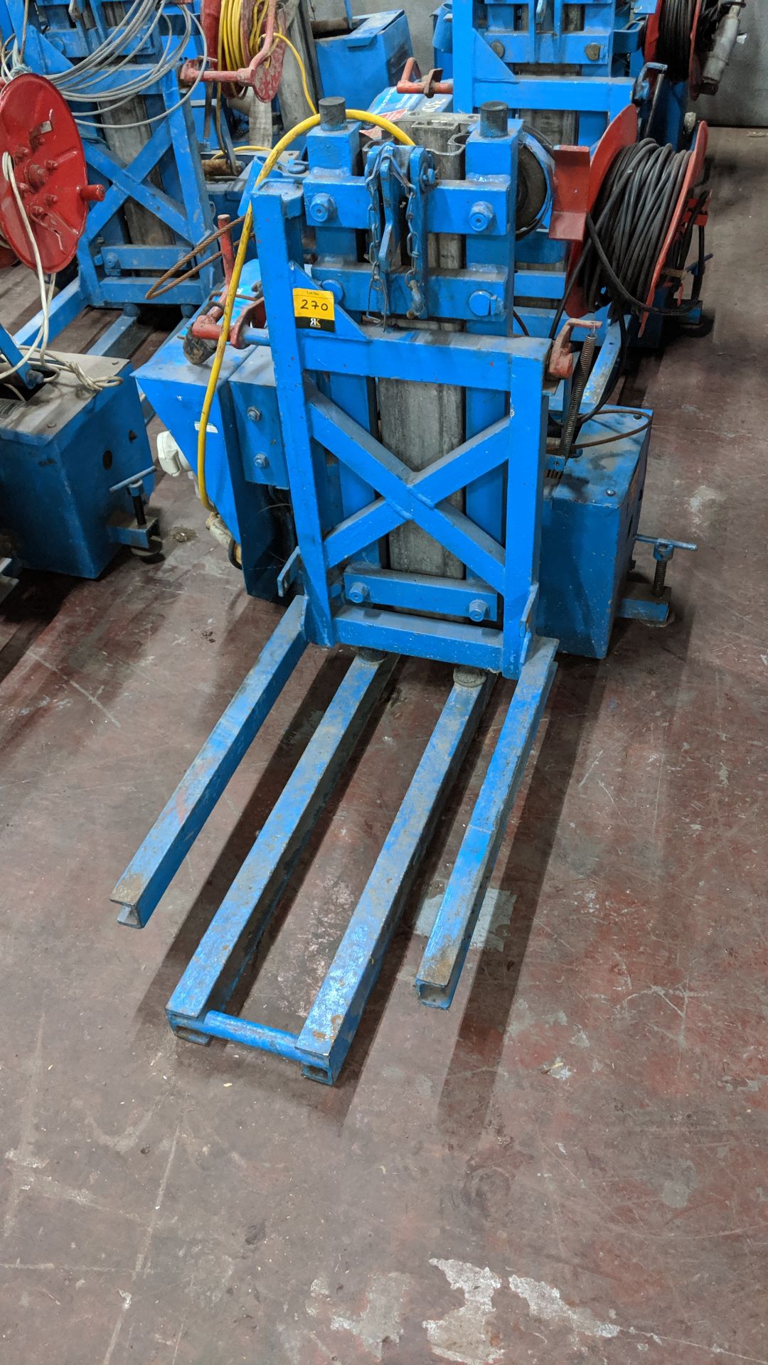 3 off Steinweg Superlift 200kg lifting devices/hoists NB. We are insufficiently expert to - Image 3 of 14