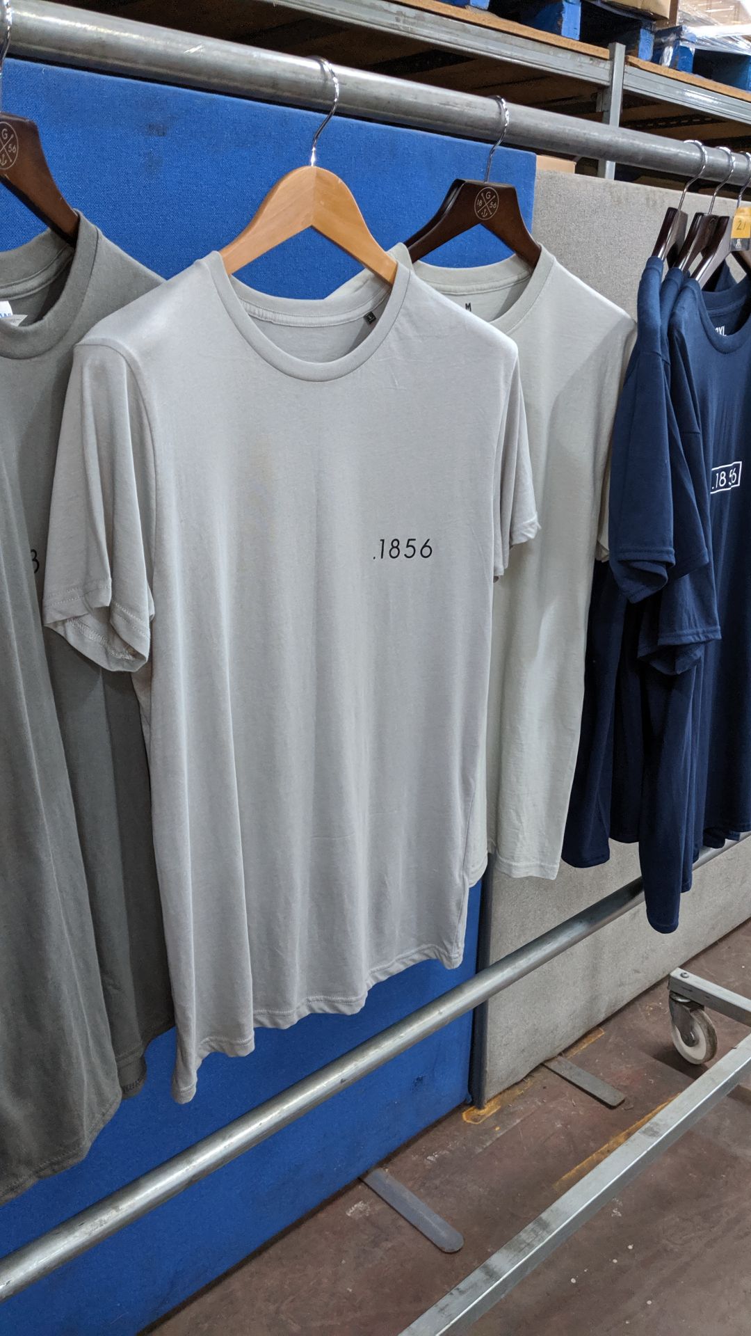 9 off 1856 round neck T-shirts in assorted colours. This is one of a number of lots being sold on - Image 4 of 8