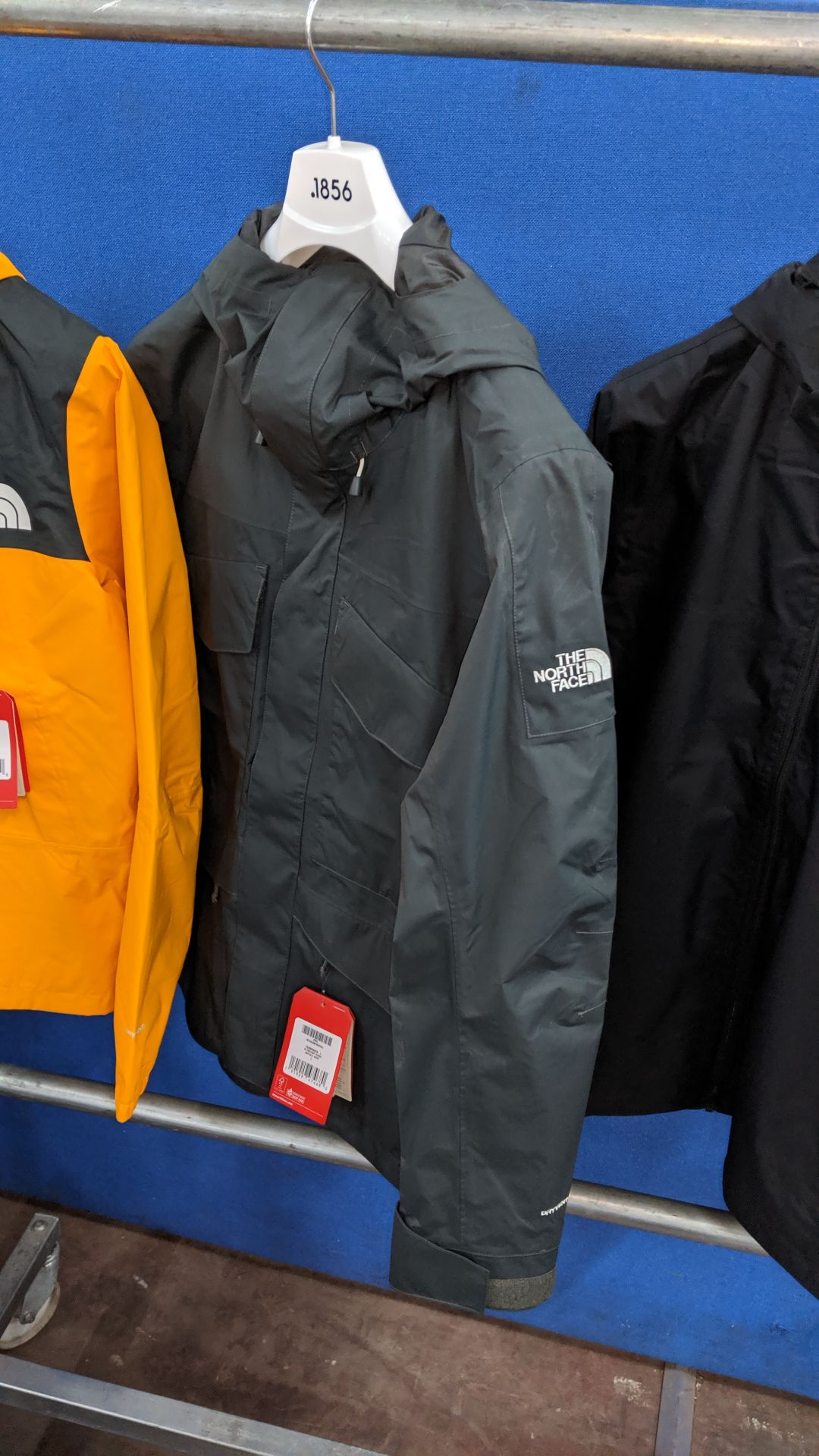 5 off assorted North Face zip up jackets. This is one of a number of lots being sold on behalf of - Image 6 of 13