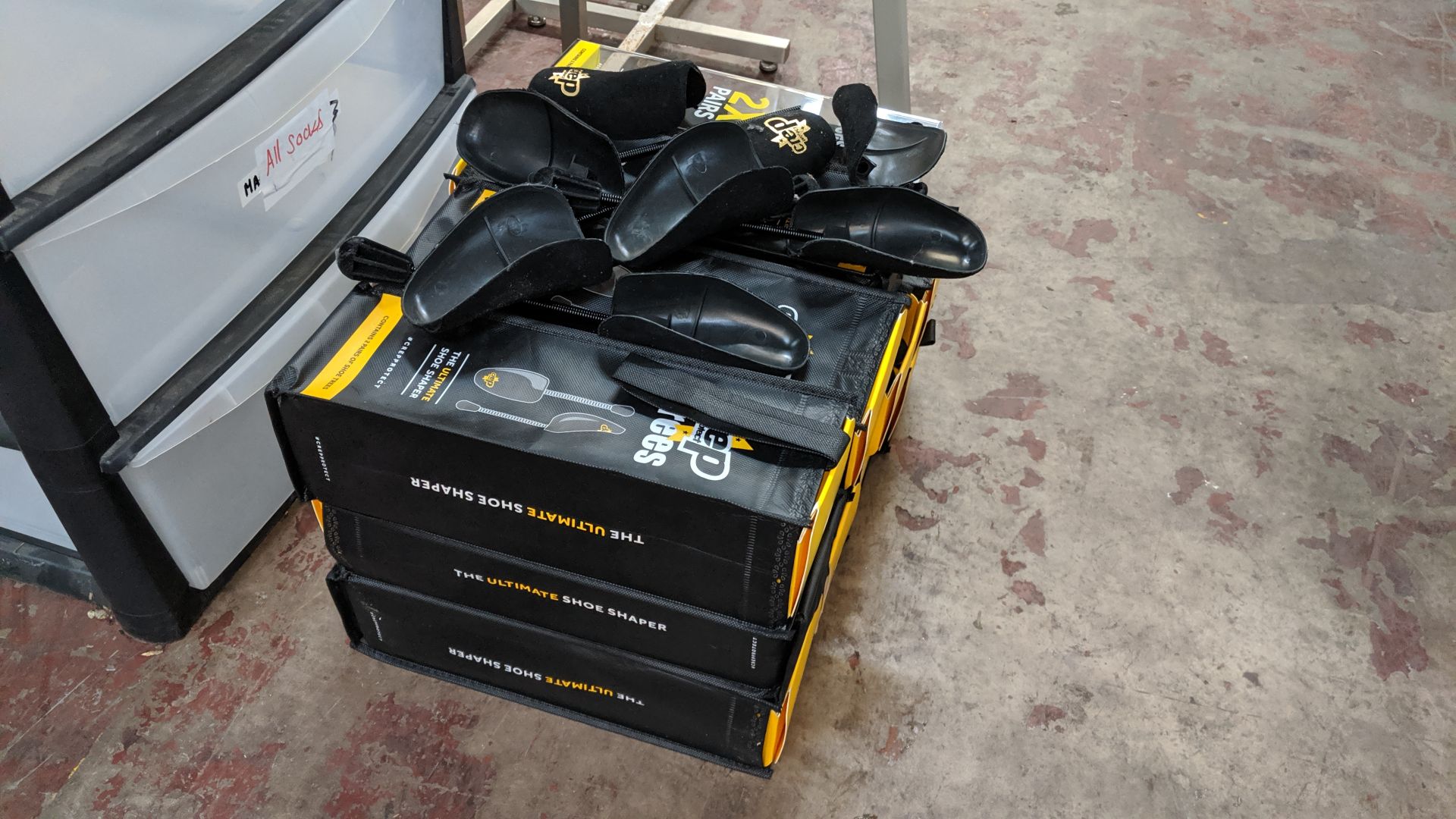 Quantity of Crep shoe trees. This is one of a number of lots being sold on behalf of the liquidators - Image 3 of 4