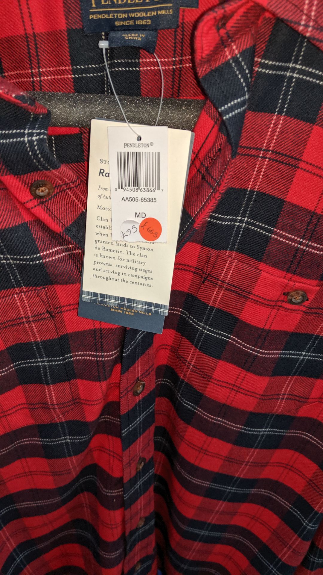 4 off long sleeve shirts by Pendleton. This is one of a number of lots being sold on behalf of the - Image 7 of 9