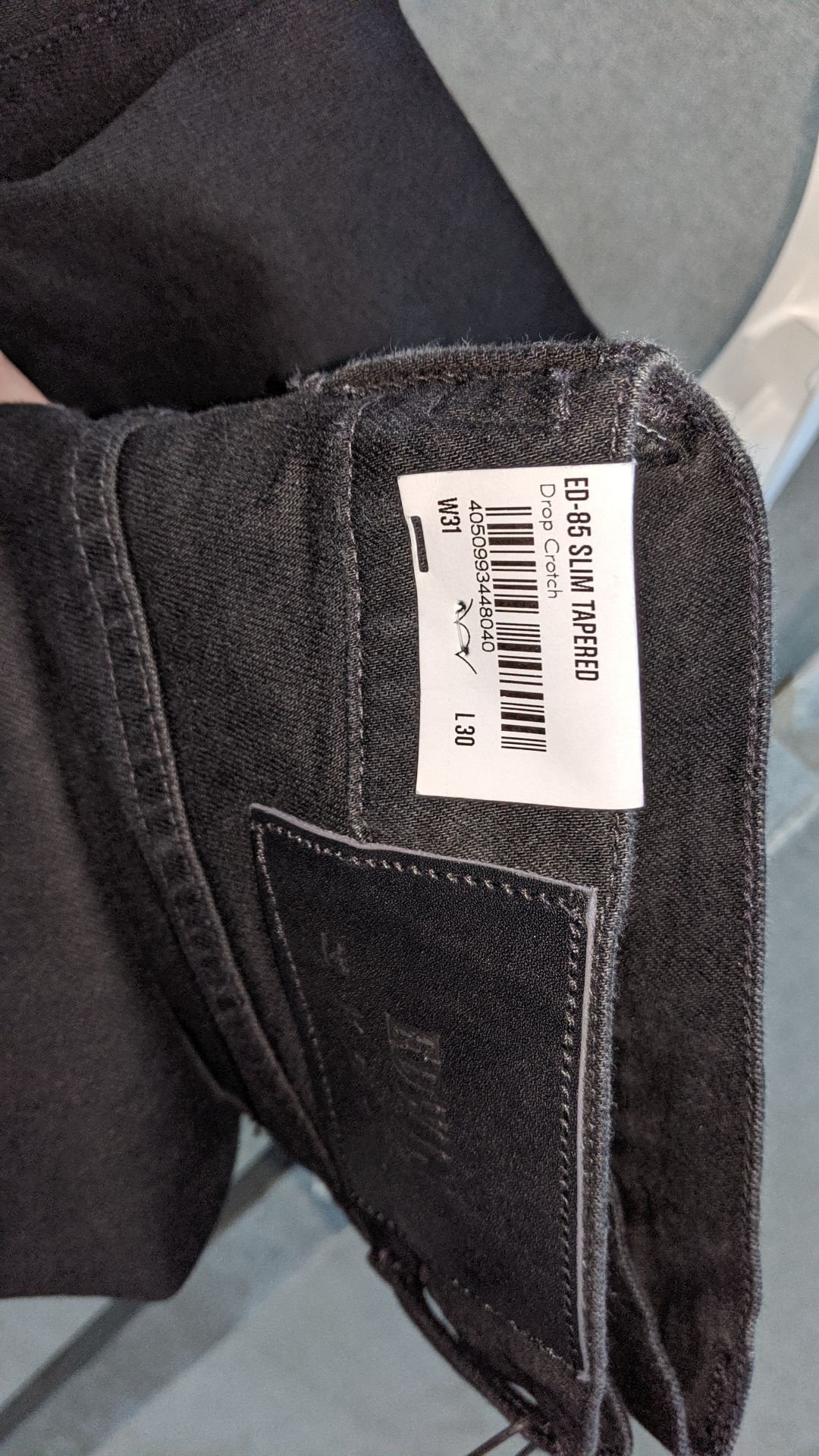10 pairs of Edwin jeans. This is one of a number of lots being sold on behalf of the liquidators - Image 17 of 17