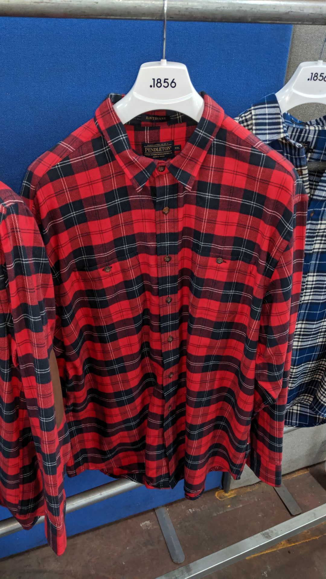 4 off long sleeve shirts by Pendleton. This is one of a number of lots being sold on behalf of the - Image 5 of 9