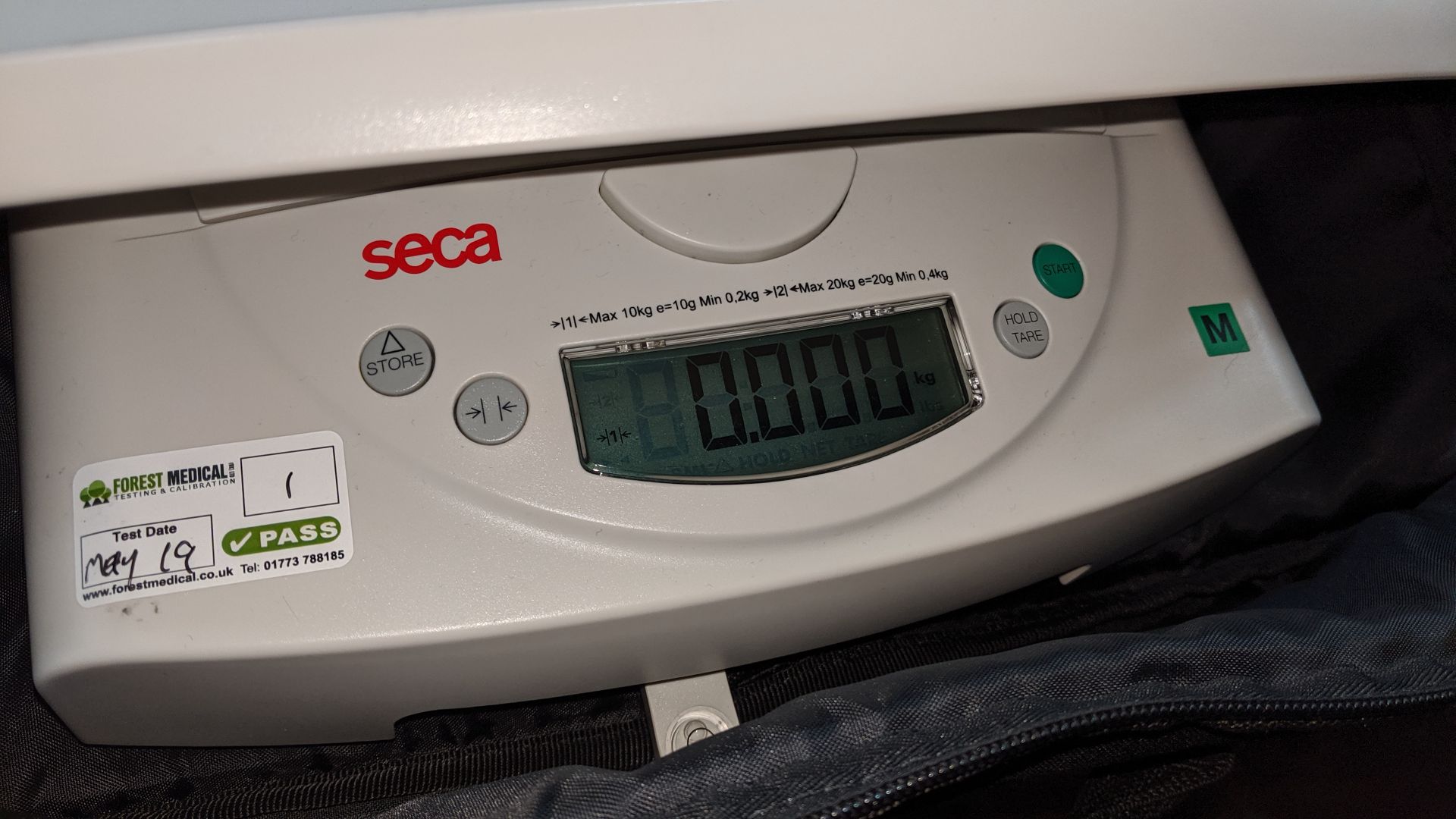 Seca model 384 baby scales max. capacity 20kg. This is one of a large number of lots used/owned by - Image 4 of 5