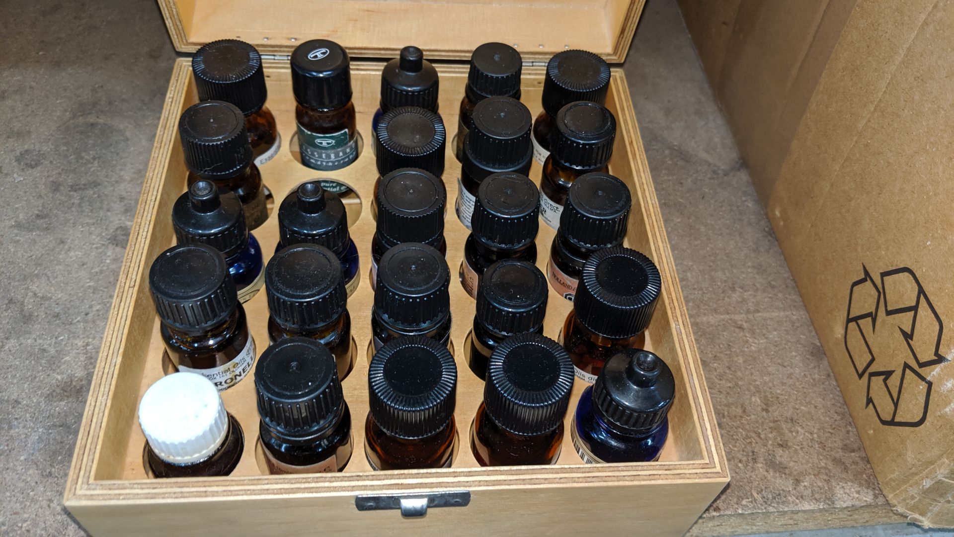 Box & contents of assorted essential oils. This is one of a large number of lots used/owned by One - Image 3 of 5