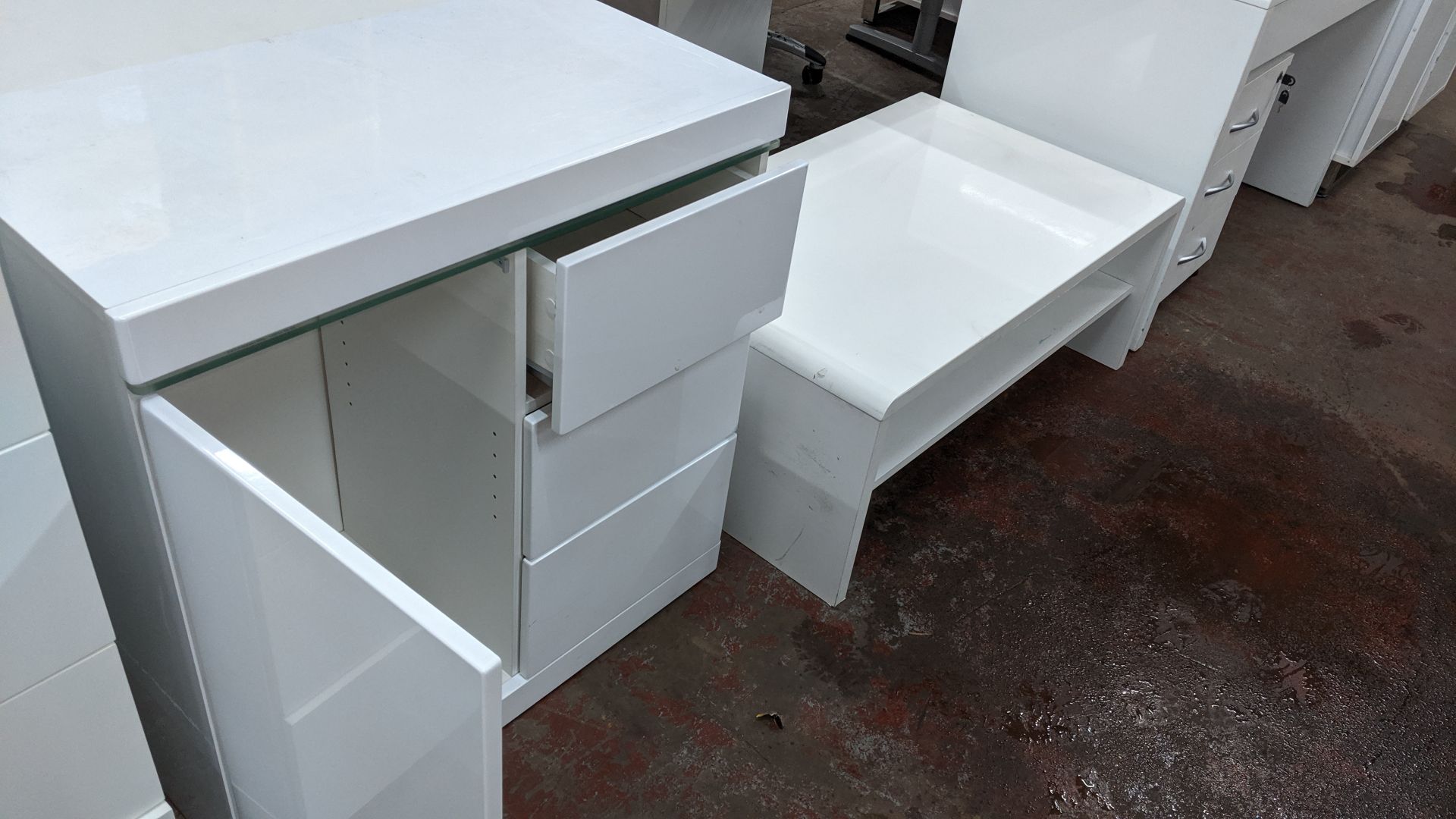 3 pieces of white gloss finish furniture comprising small desk, occasional table, storage unit & - Image 5 of 5