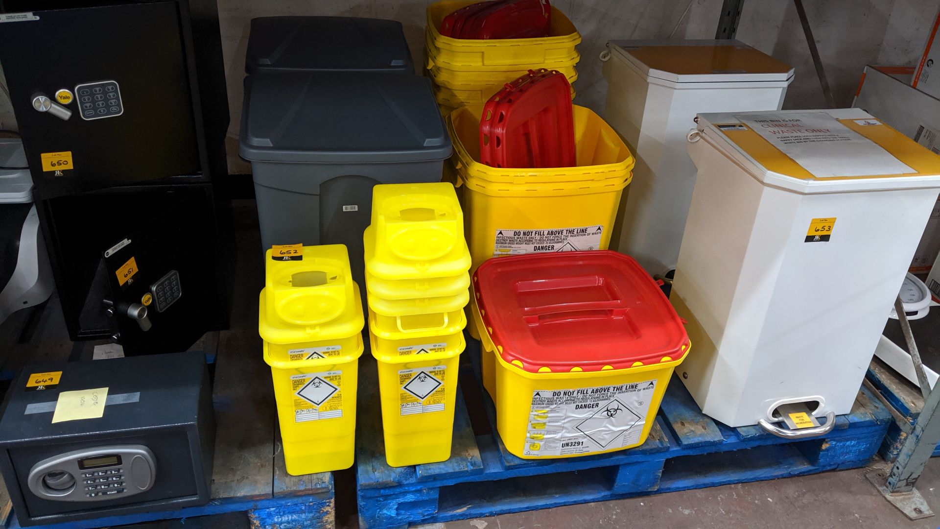 Quantity of sharp bins, hinged lid bins, bins with detachable lids, etc.. This is one of a large