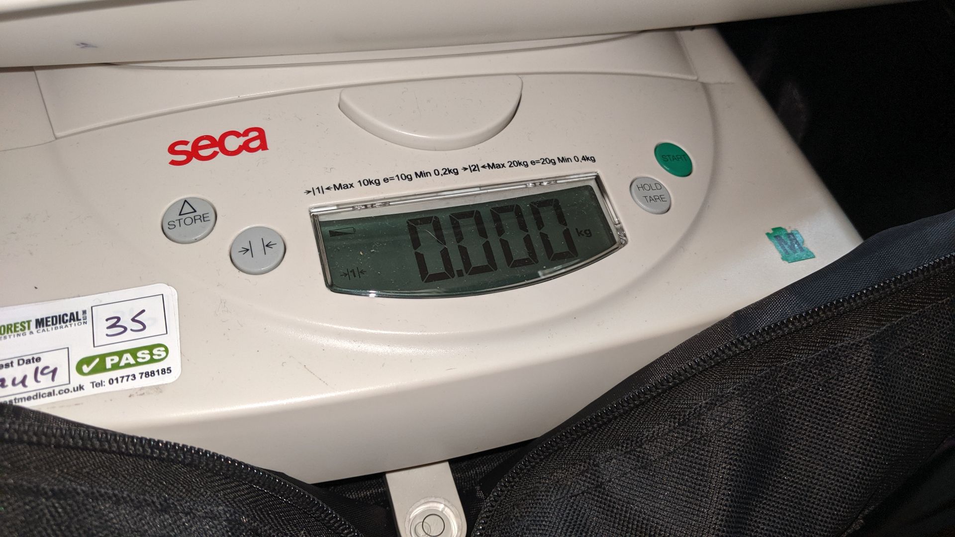 Seca model 384 baby scales max. capacity 20kg. This is one of a large number of lots used/owned by - Image 5 of 6