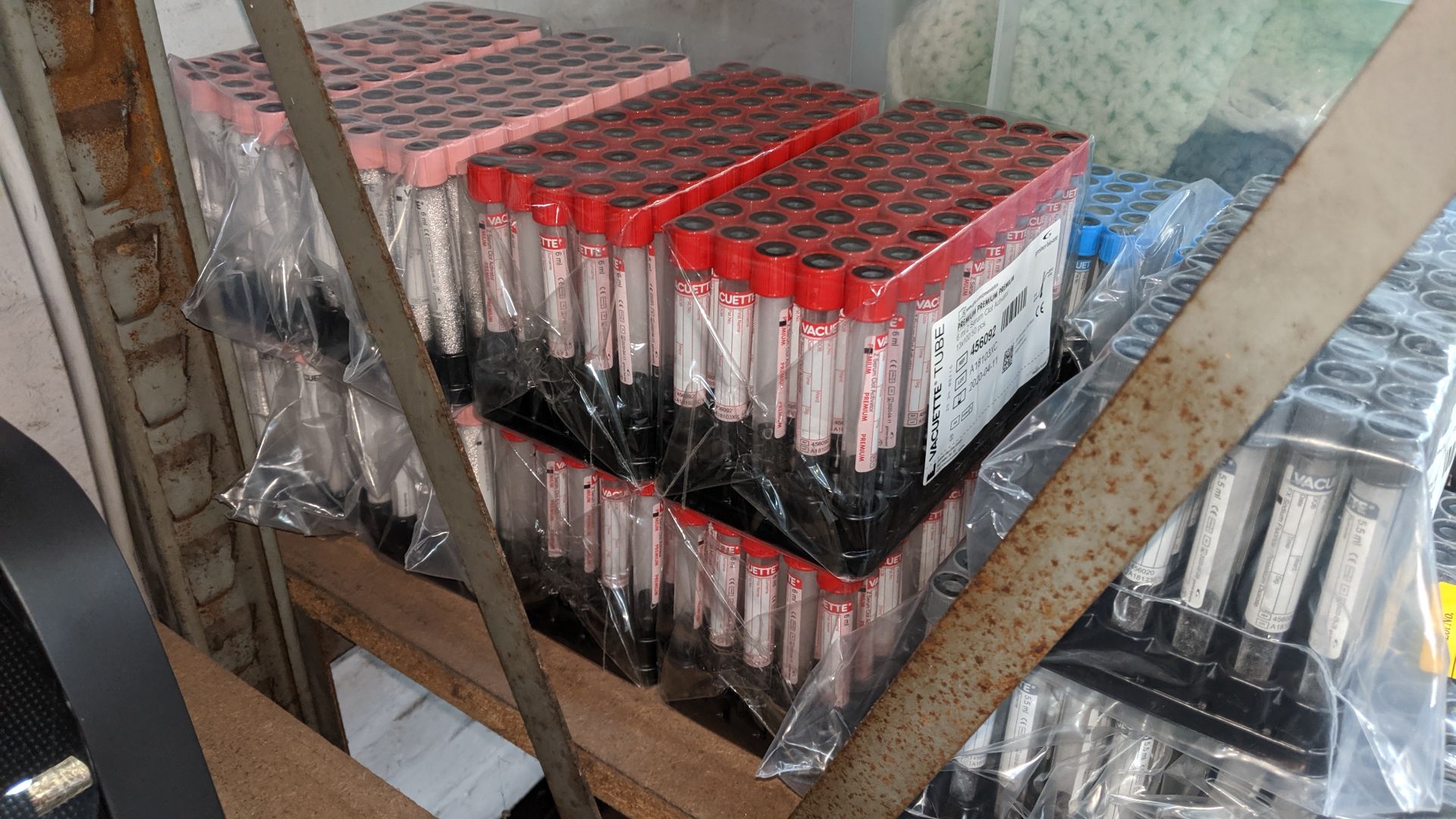 Quantity of medical sample tubes. This is one of a large number of lots used/owned by One To One ( - Image 4 of 4