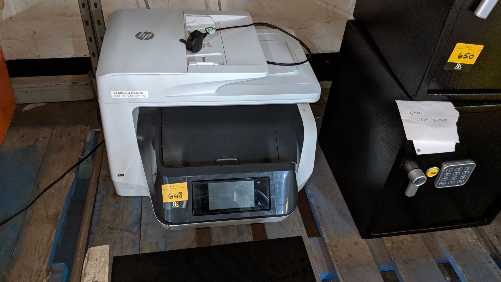 HP OfficeJet Pro 8720 multifunction printer. This is one of a large number of lots used/owned by One