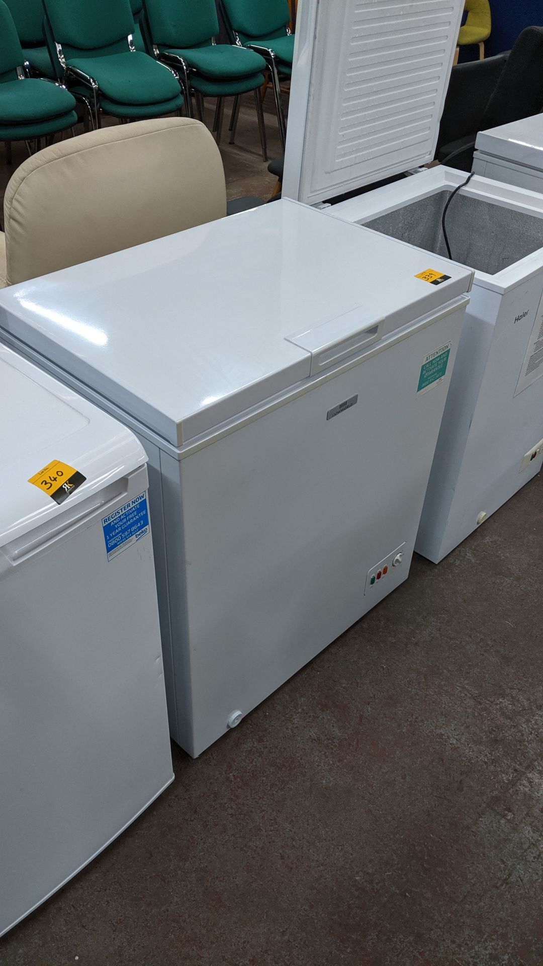 New World small chest freezer NWCF-142L. This is one of a large number of lots used/owned by One - Image 2 of 5