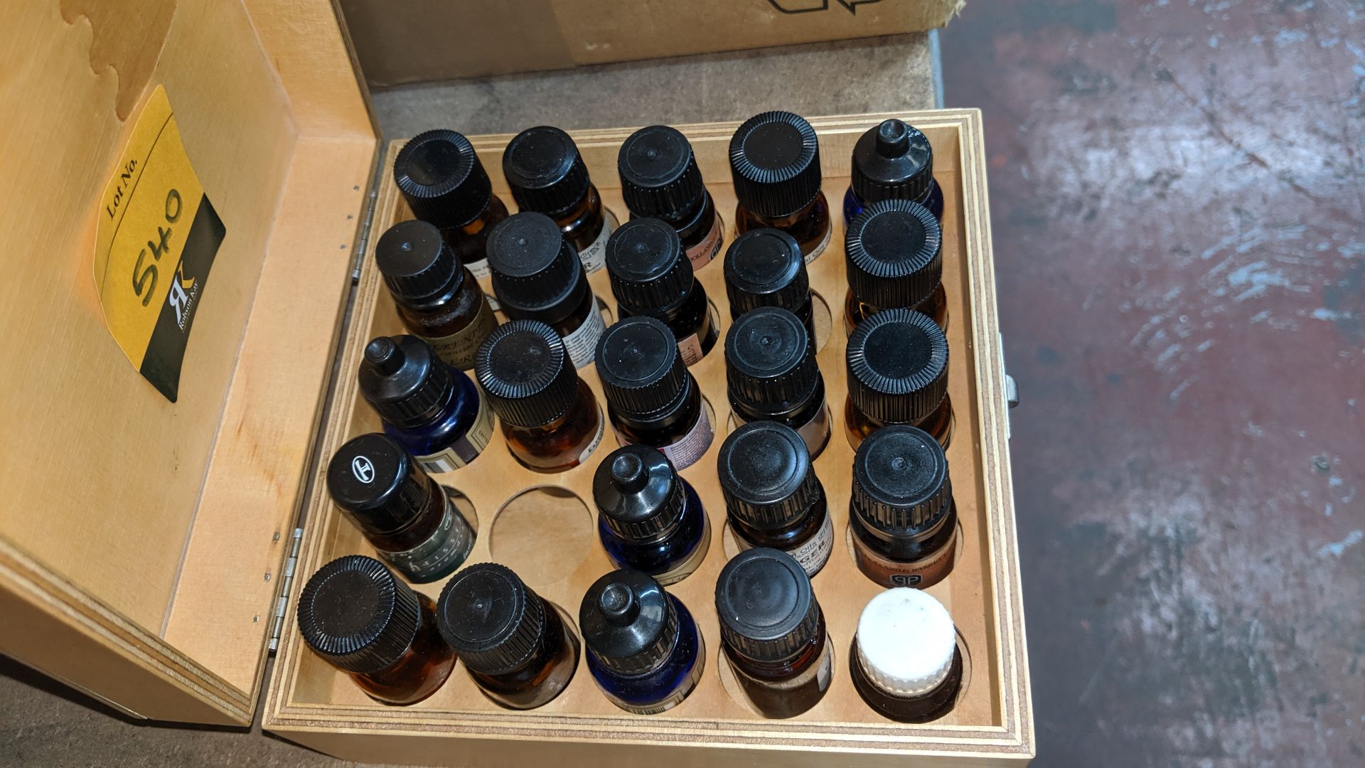 Box & contents of assorted essential oils. This is one of a large number of lots used/owned by One - Image 5 of 5