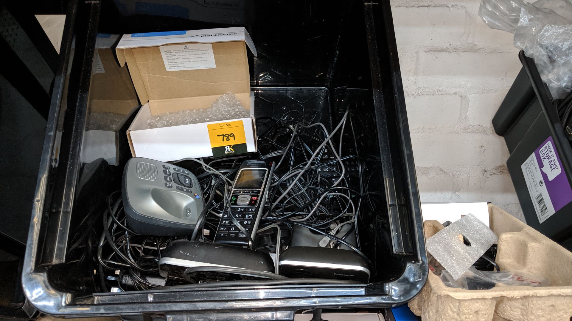 Contents of a crate of DECT telephone equipment - crate excluded. This is one of a large number of - Image 4 of 5