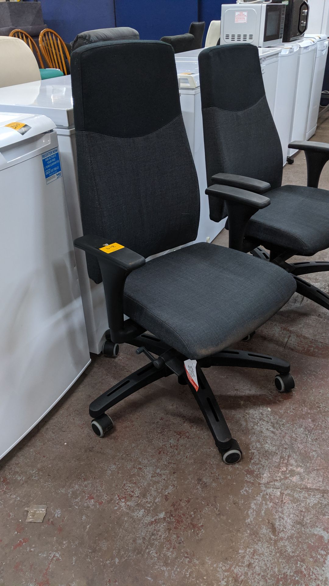 Pair of modern grey & black executive chairs with arms NB Lots 317 - 319 each consist of a pair of - Image 2 of 4