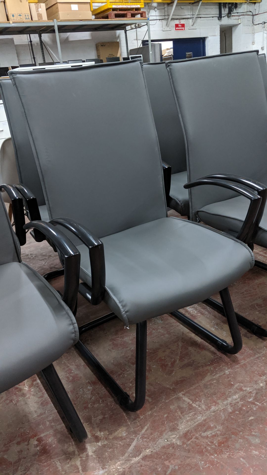 6 off black metal cantilever framed executive/meeting chairs with grey leather-look upholstery NB. - Image 4 of 4