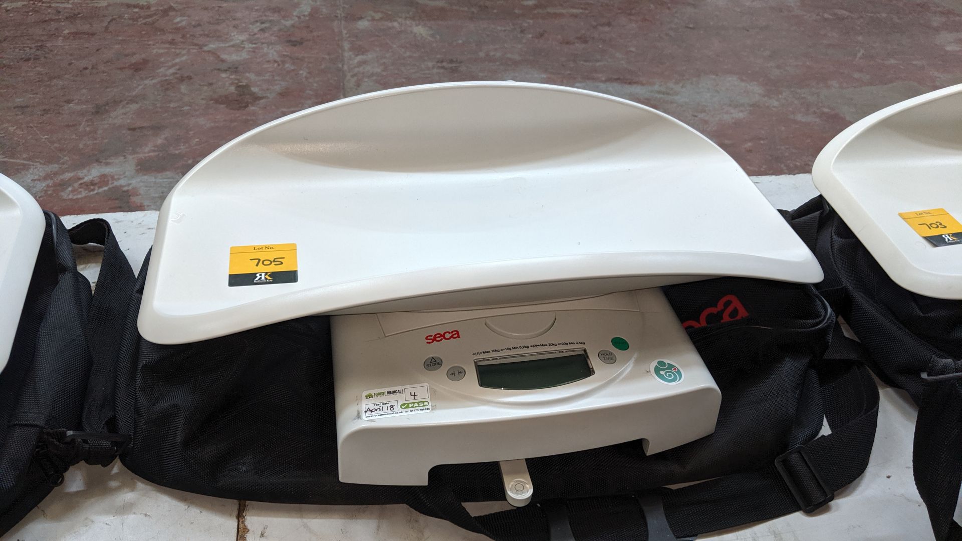 Seca model 384 baby scales max. capacity 20kg. This is one of a large number of lots used/owned by - Image 2 of 6