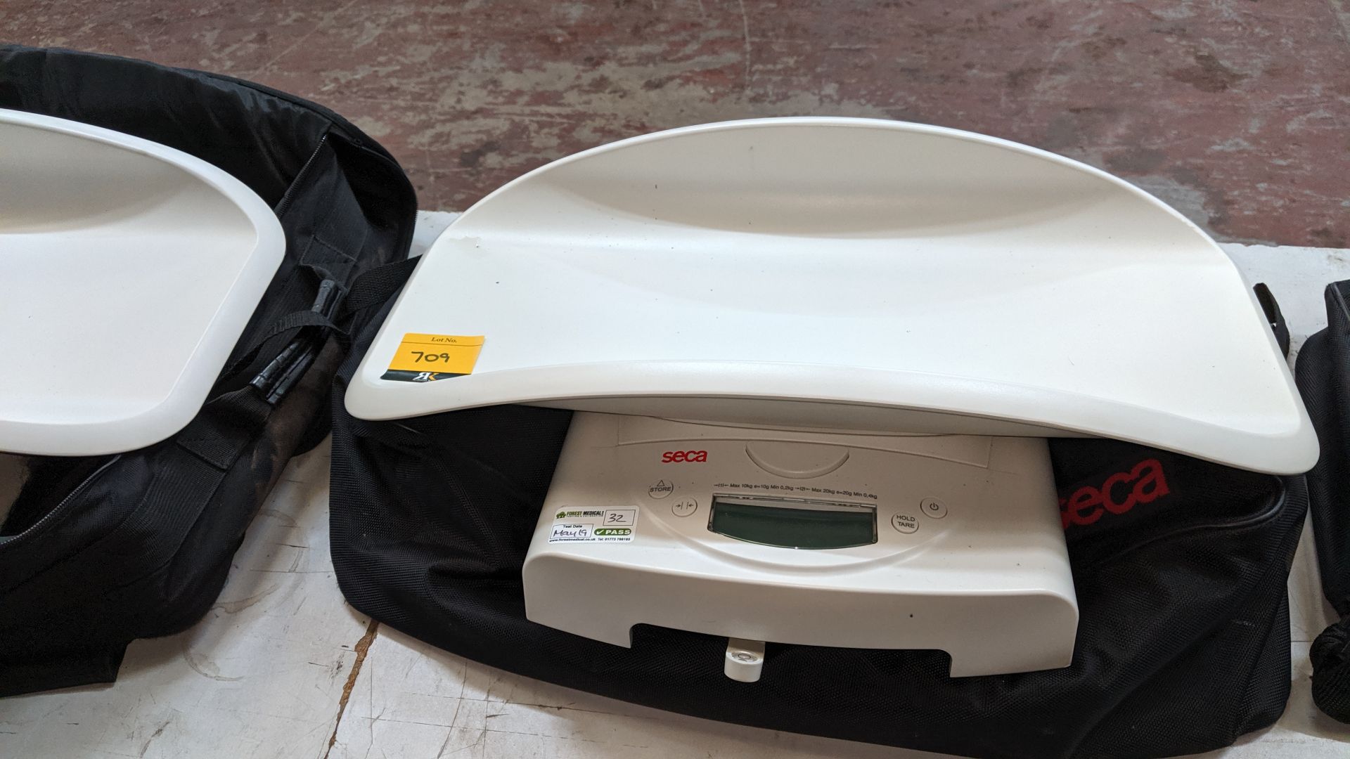 Seca model 384 baby scales max. capacity 20kg. This is one of a large number of lots used/owned by - Image 2 of 5
