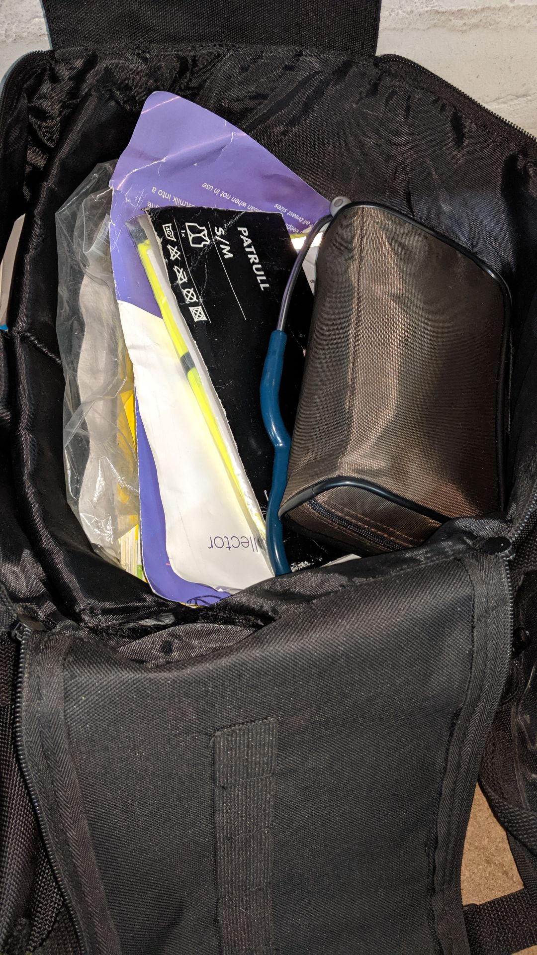 3 off medical bags & contents, each bag typically containing some or all of the following items - - Image 8 of 12