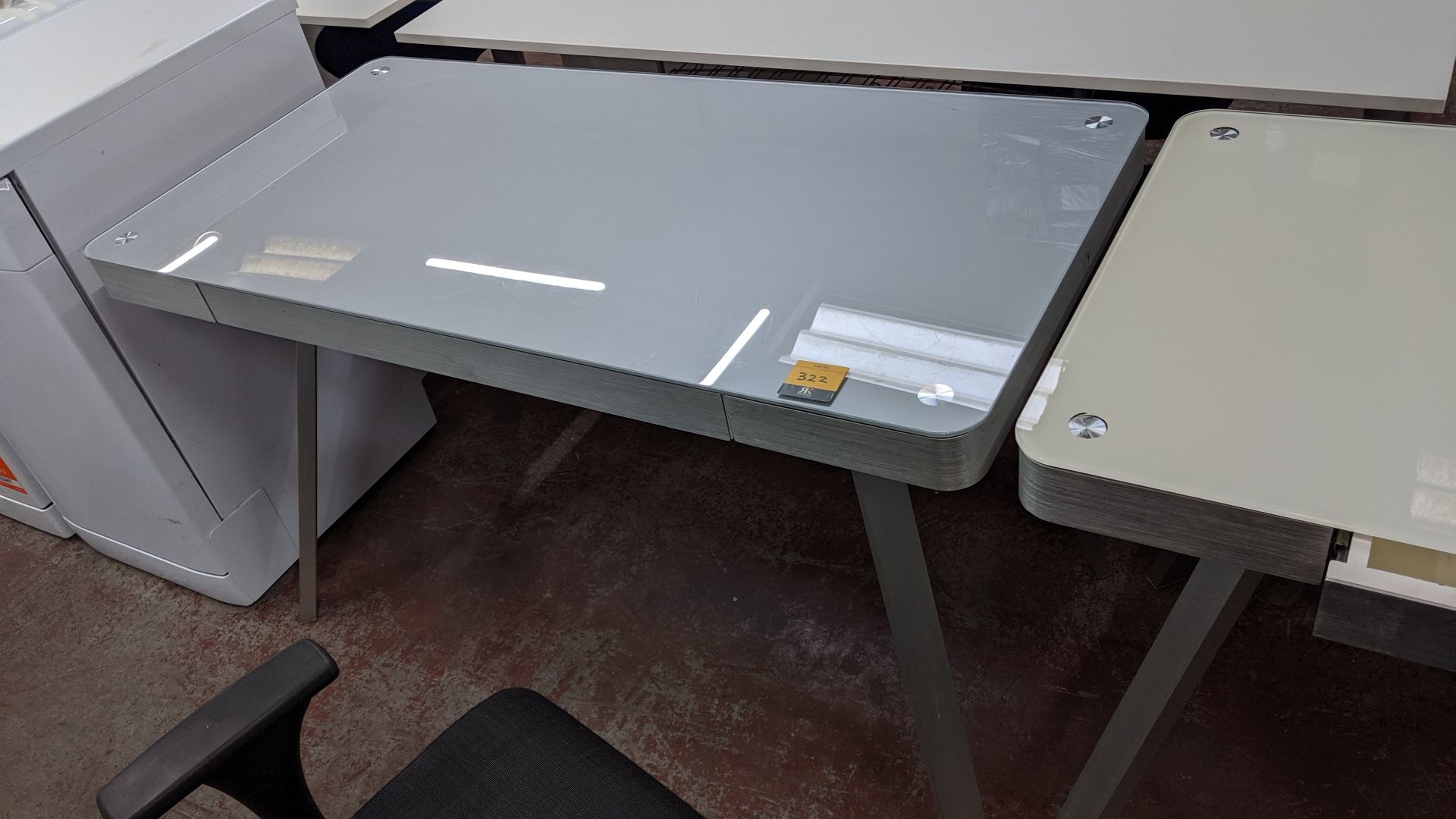 Grey metal & glass modern desk. This is one of a large number of lots used/owned by One To One ( - Image 2 of 4